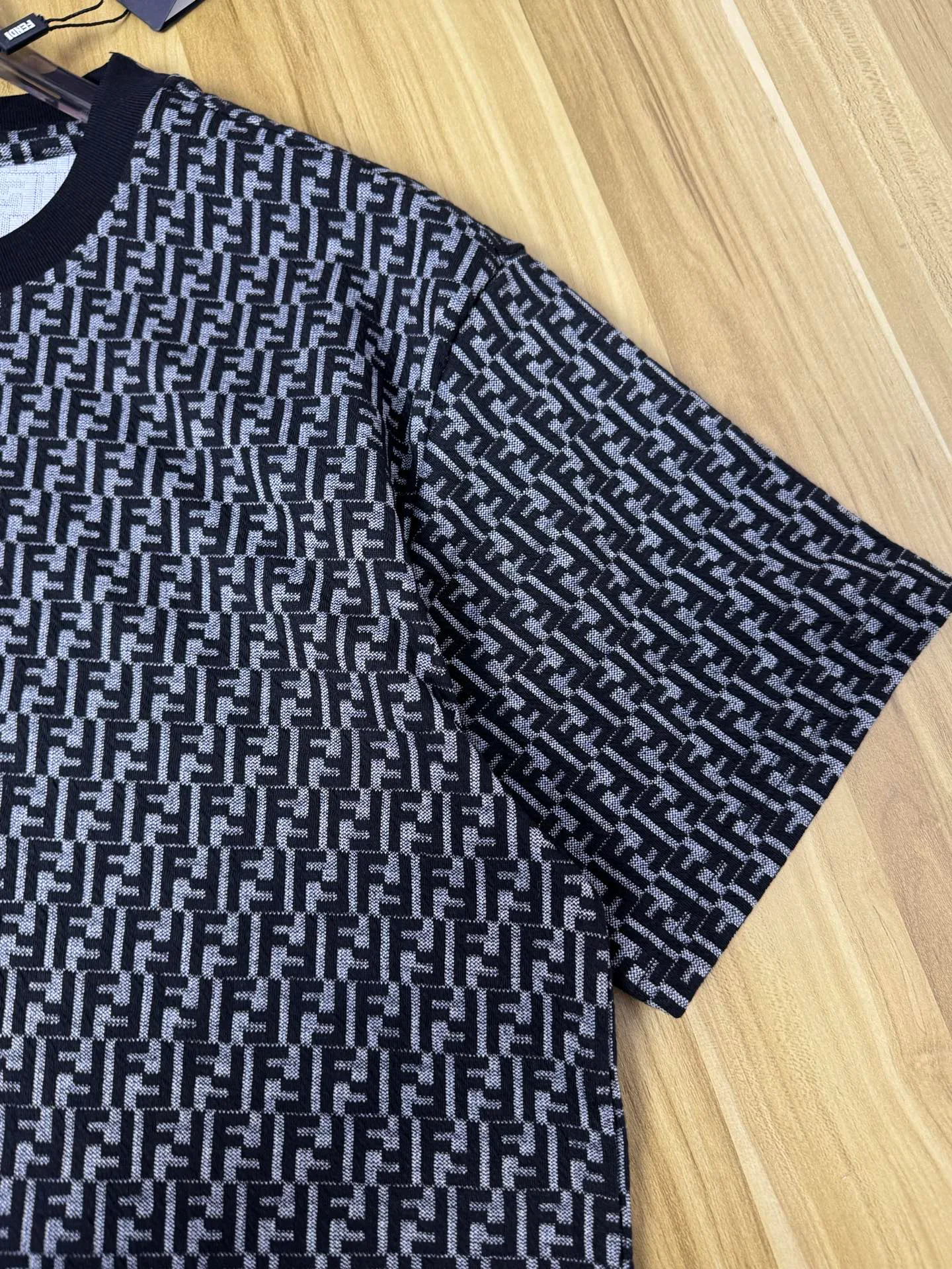 Футболки Женские Fendi 11616012