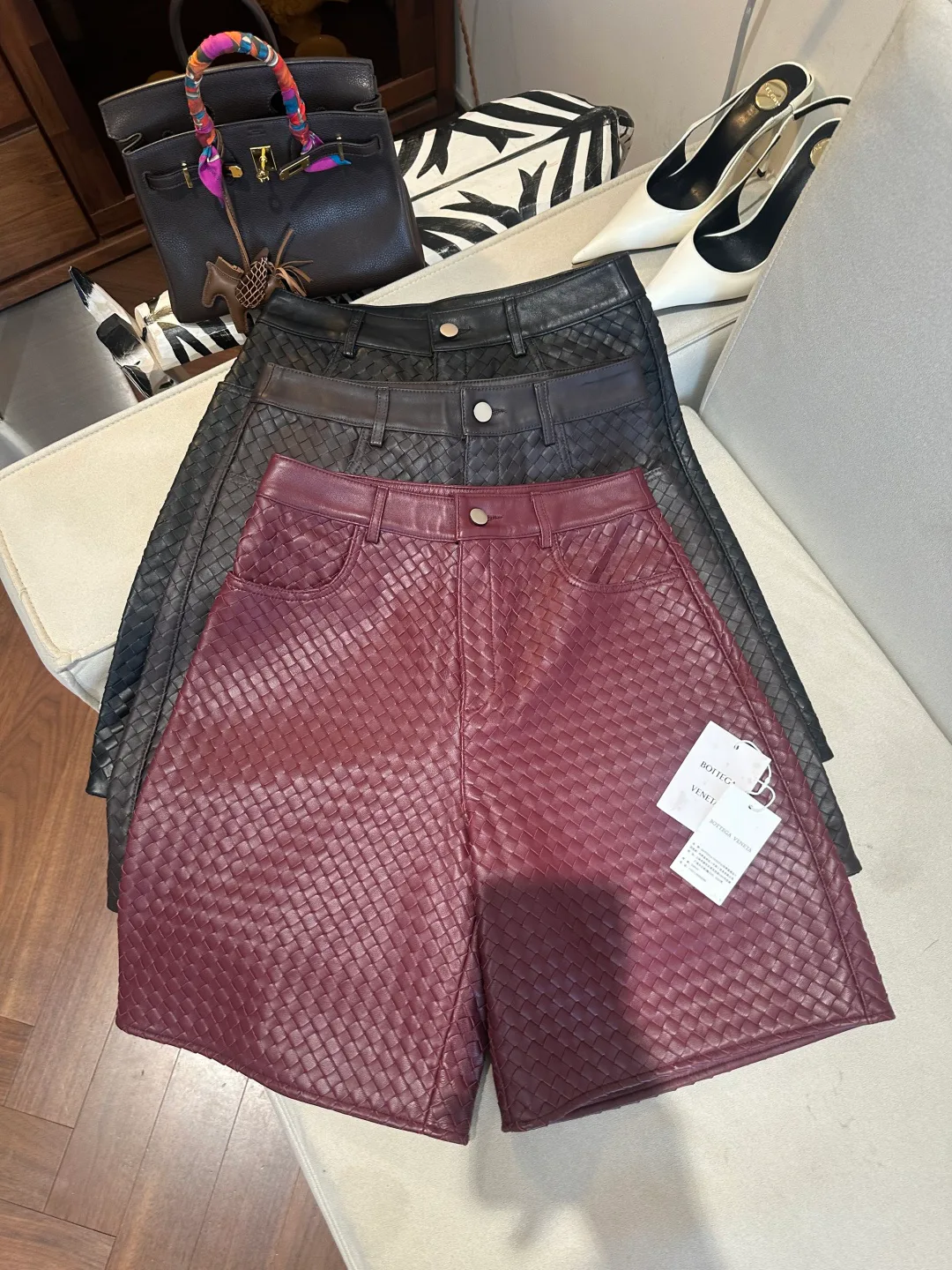 Шорты Женские Bottega Veneta 17460755