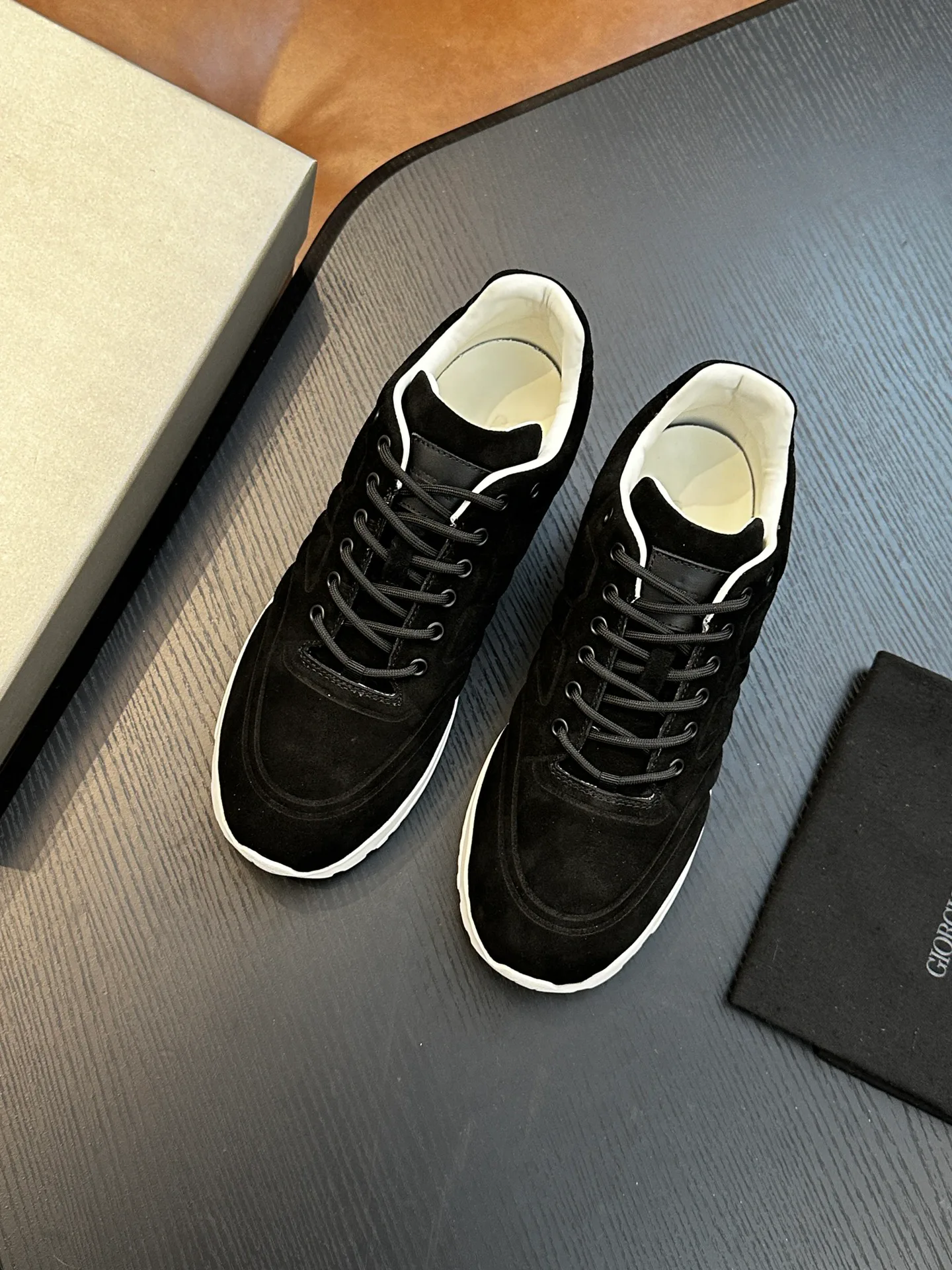 Кроссовки Мужские Armani 5040496