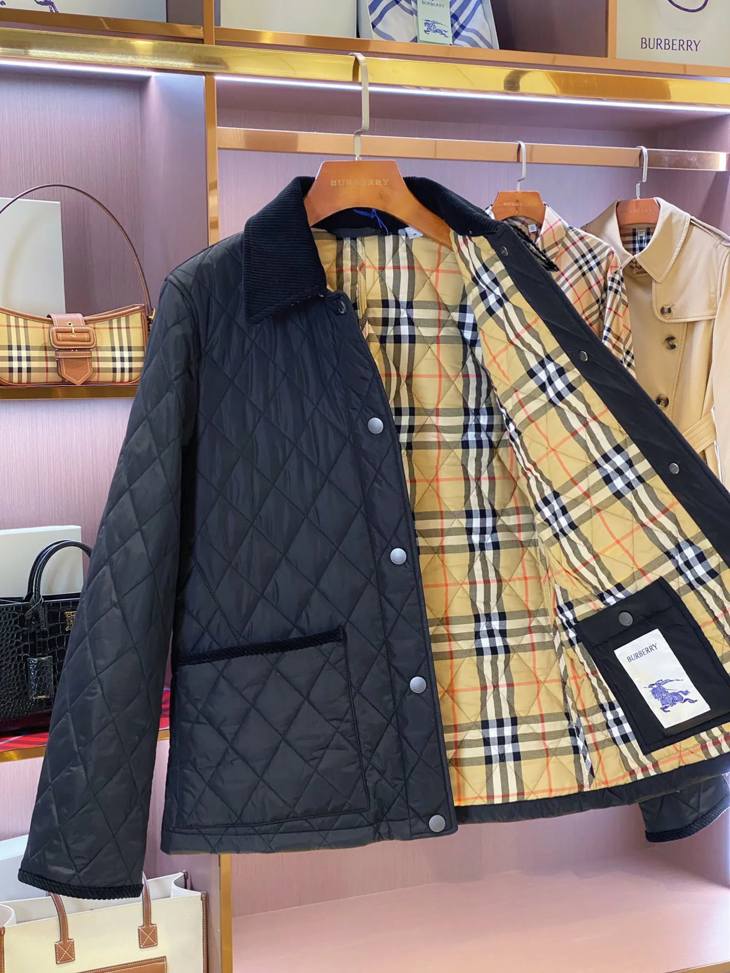 Куртки И Пуховики Женские Burberry 18140707