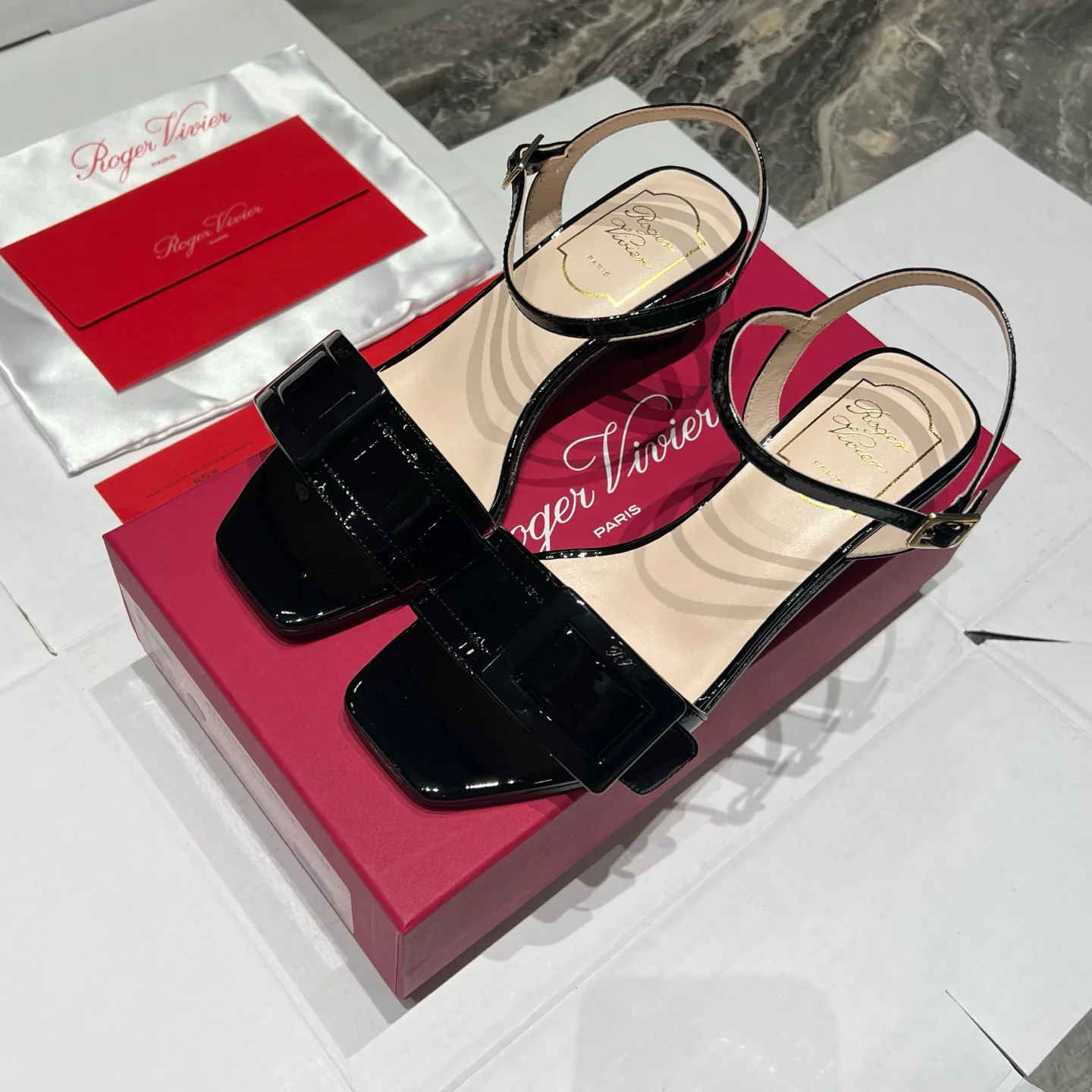 Босоножки Женские Roger Vivier 17291900