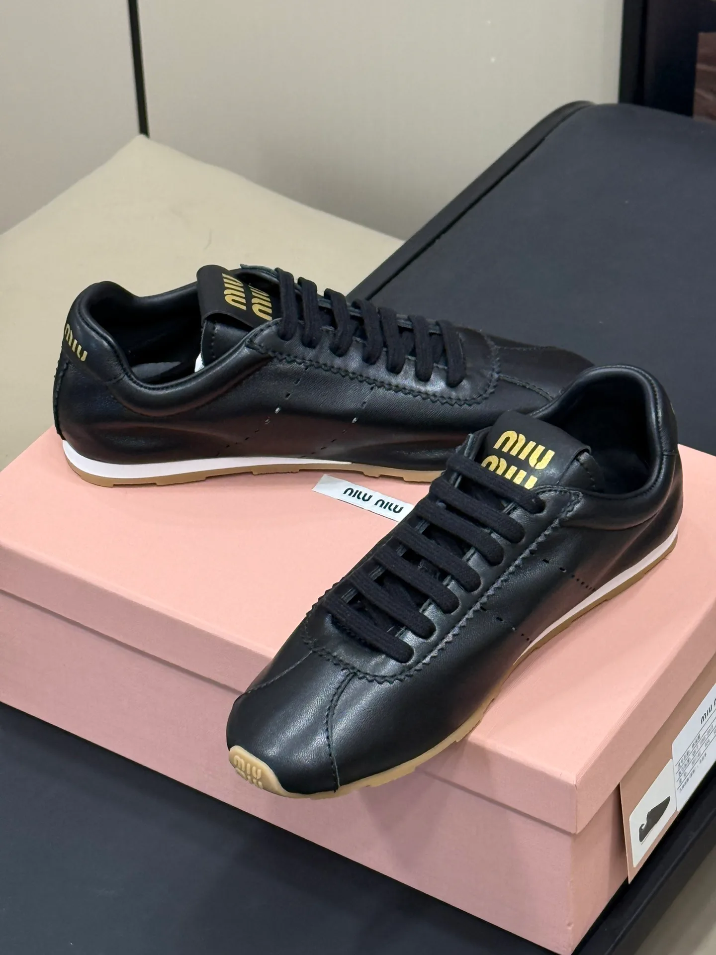 Кроссовки Женские Miu Miu 1655