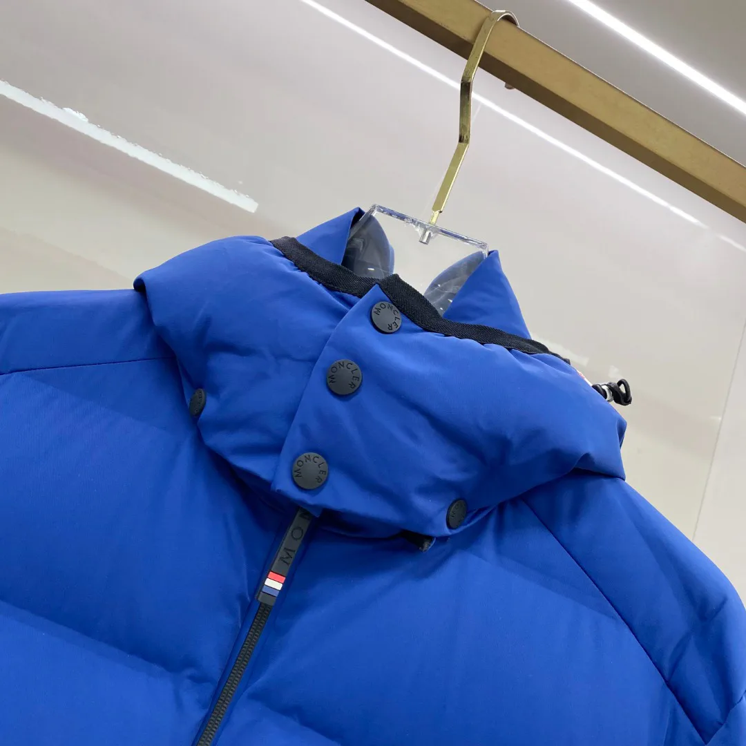 Куртки И Пуховики Мужские Moncler 1129770