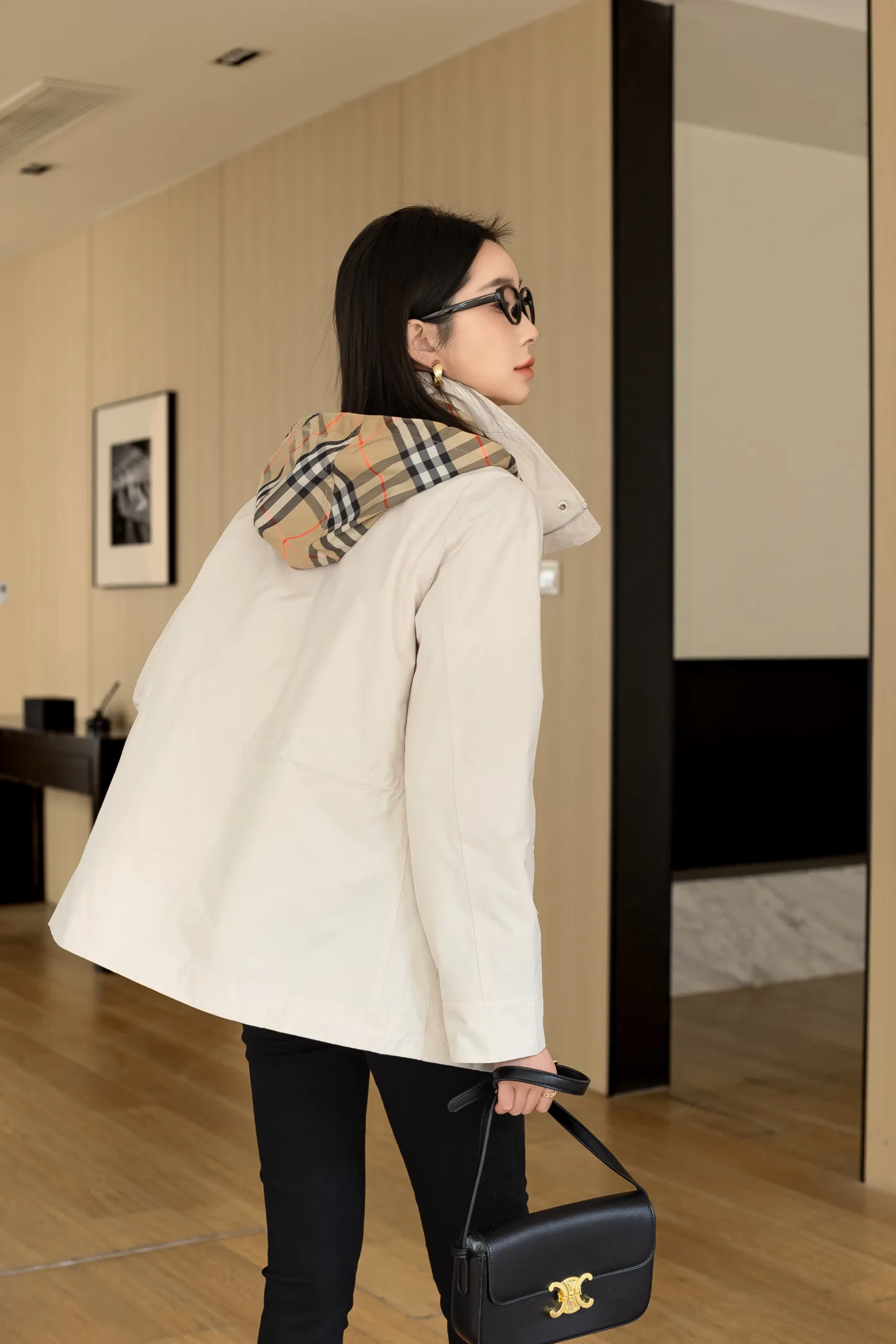 Куртки И Пуховики Женские Burberry 11698733