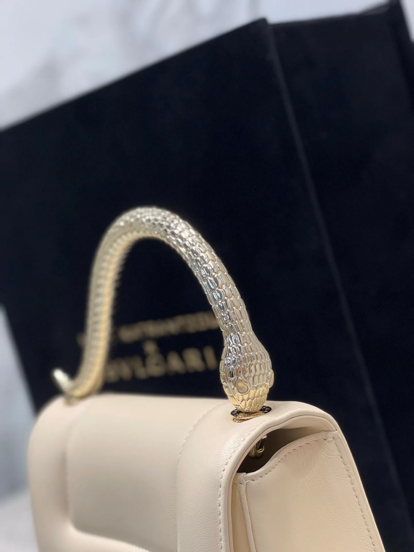 Классические Сумки Женские Bvlgari 5080430