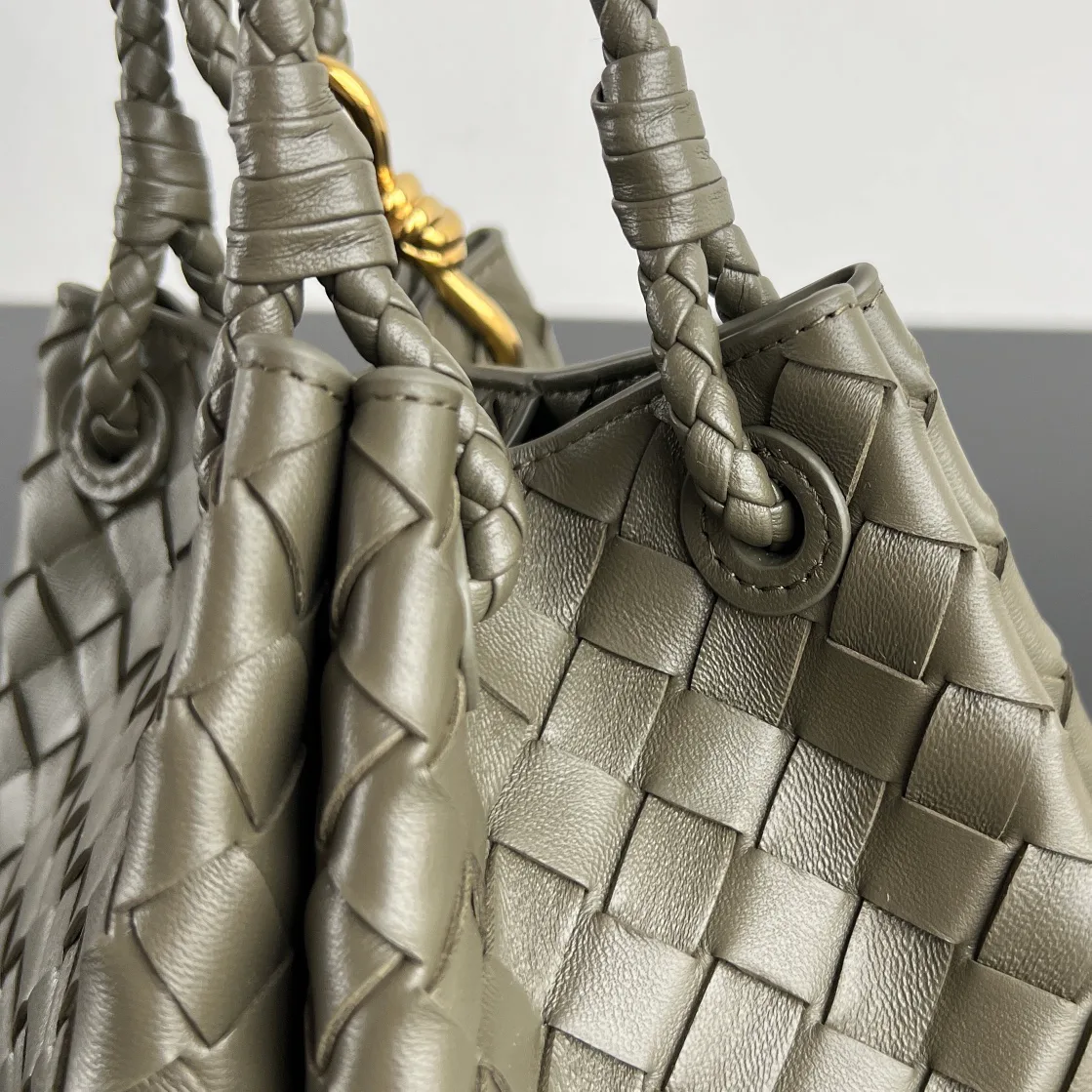 Сумки На Ремне Женские Bottega Veneta 11425391