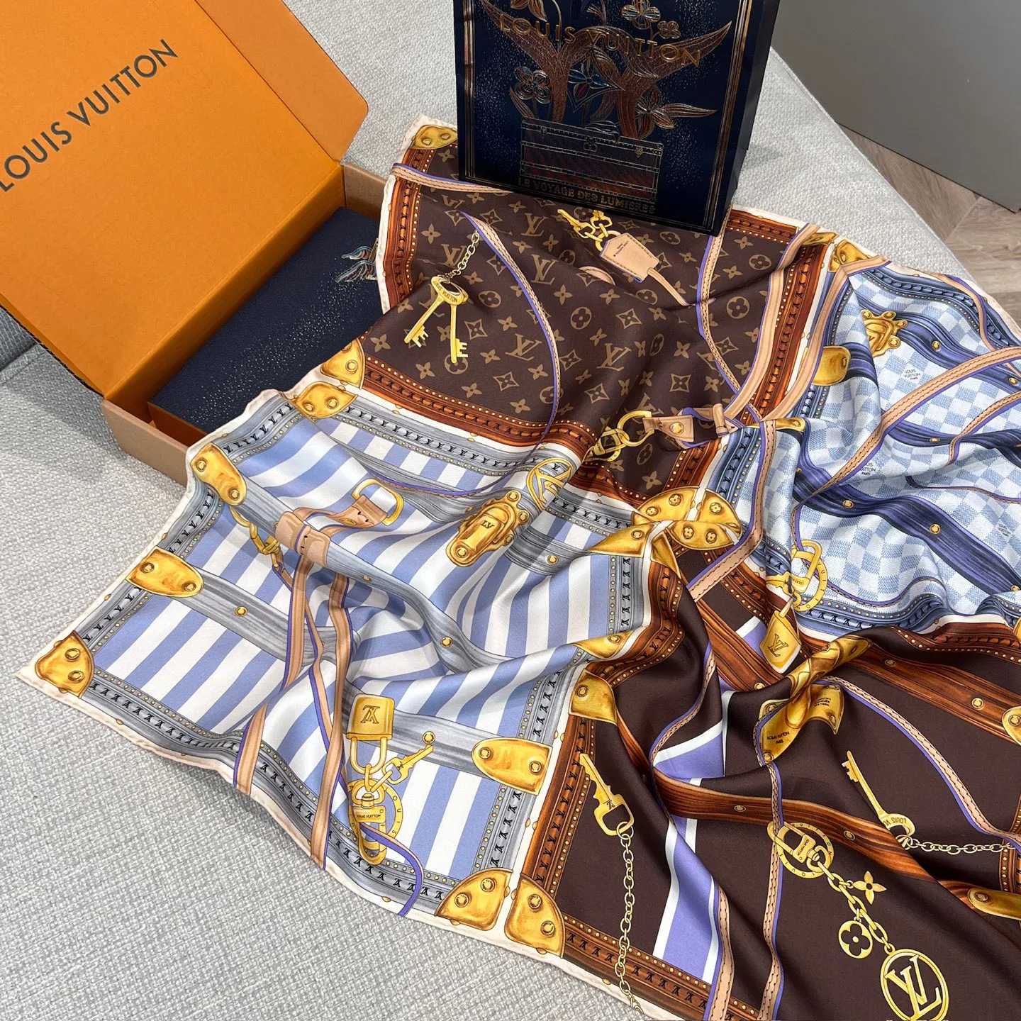 Платки Louis Vuitton 11613517