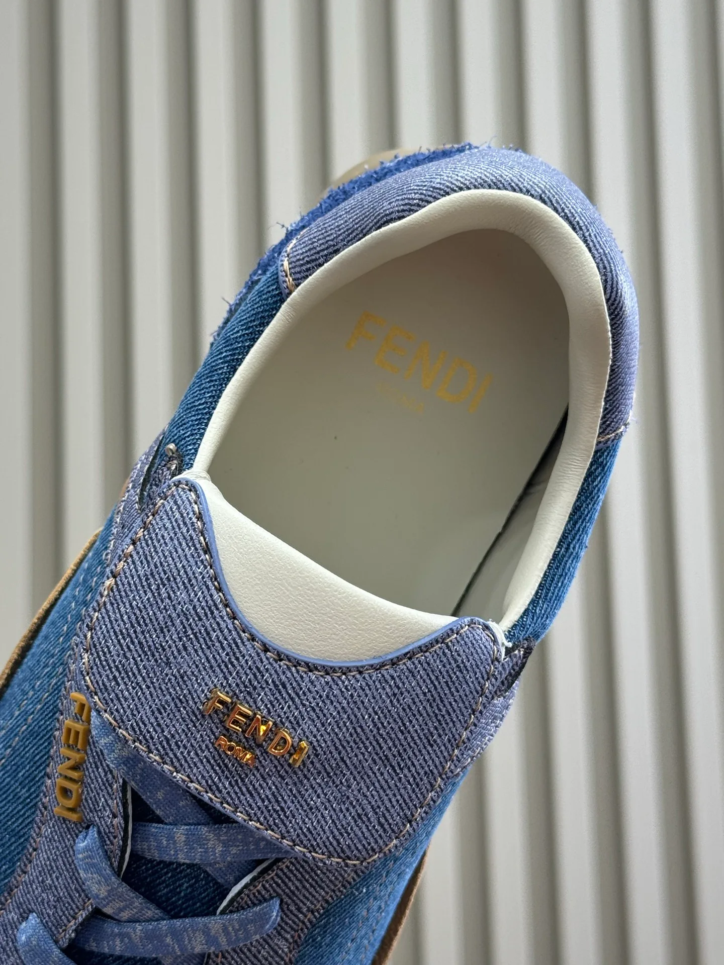 Кроссовки Женские Fendi 353148