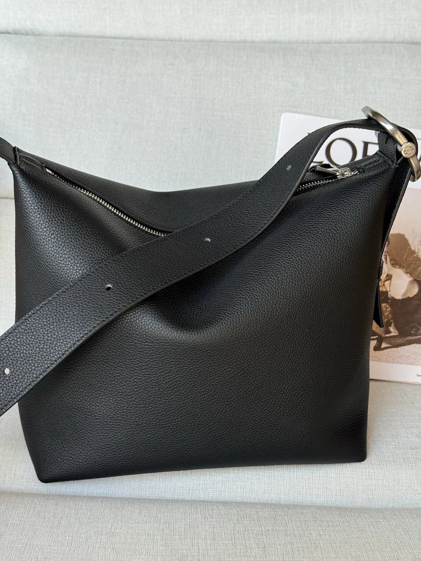 Классические Сумки Женские Loewe 18177576