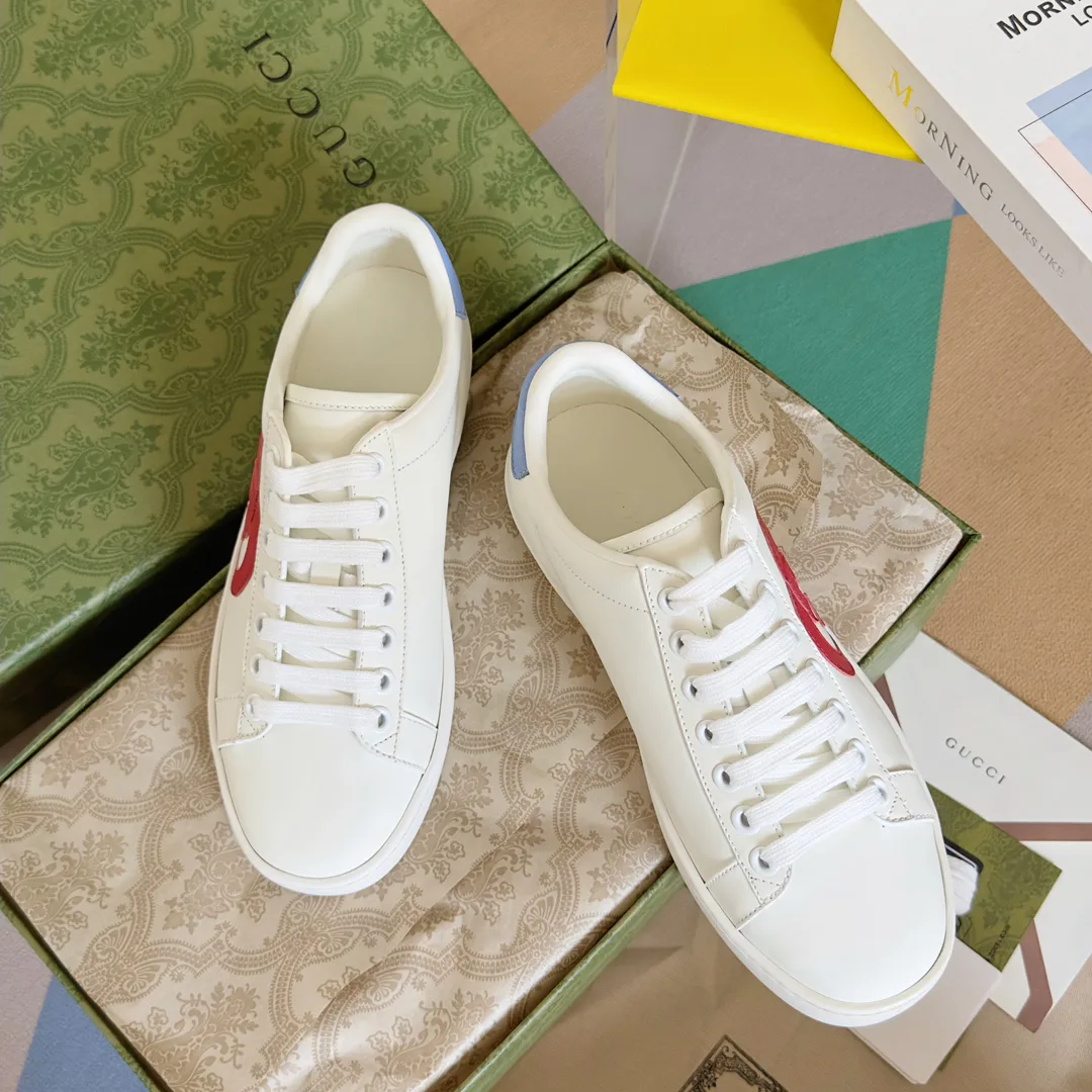 Кроссовки Женские Gucci 17620399