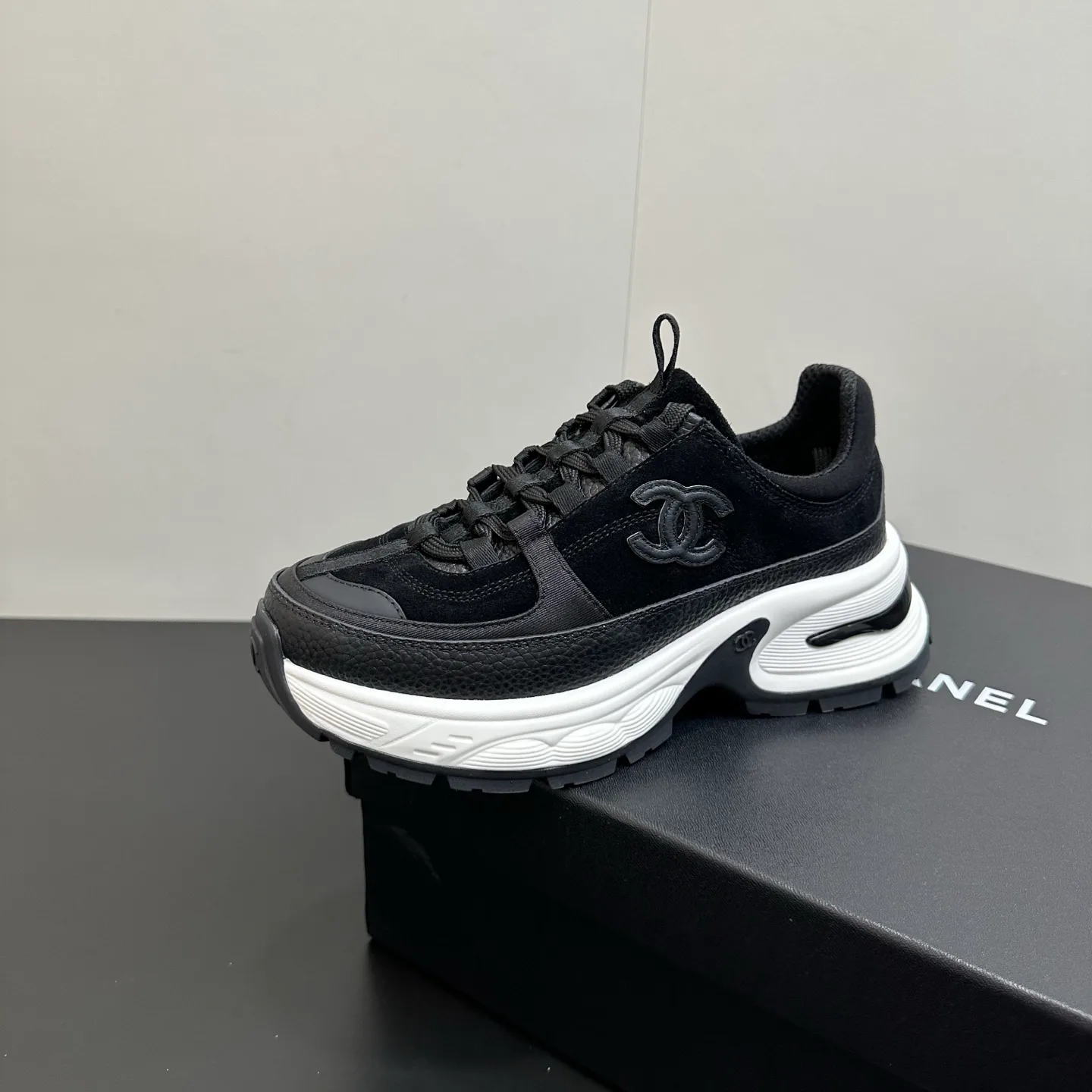 Кроссовки Женские Chanel 1748638