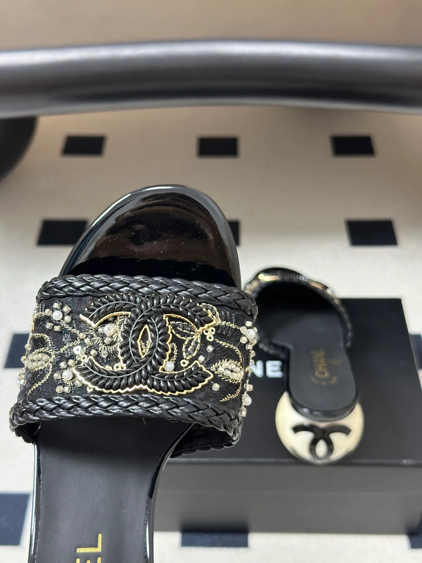 Босоножки Женские Chanel 17403443