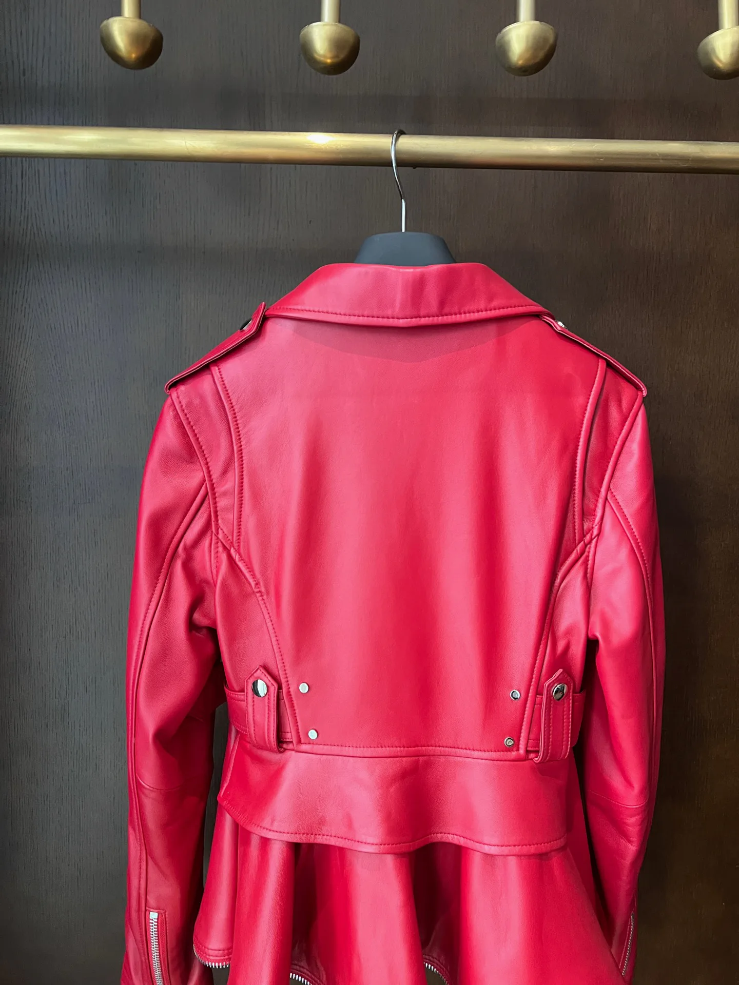 Кожаные Куртки И Дублёнки Женские Chanel 9101625