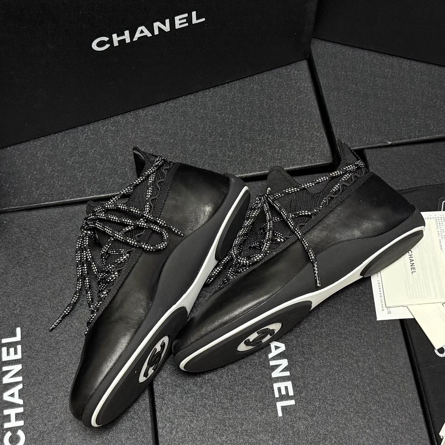 Кроссовки Женские Chanel 18083057