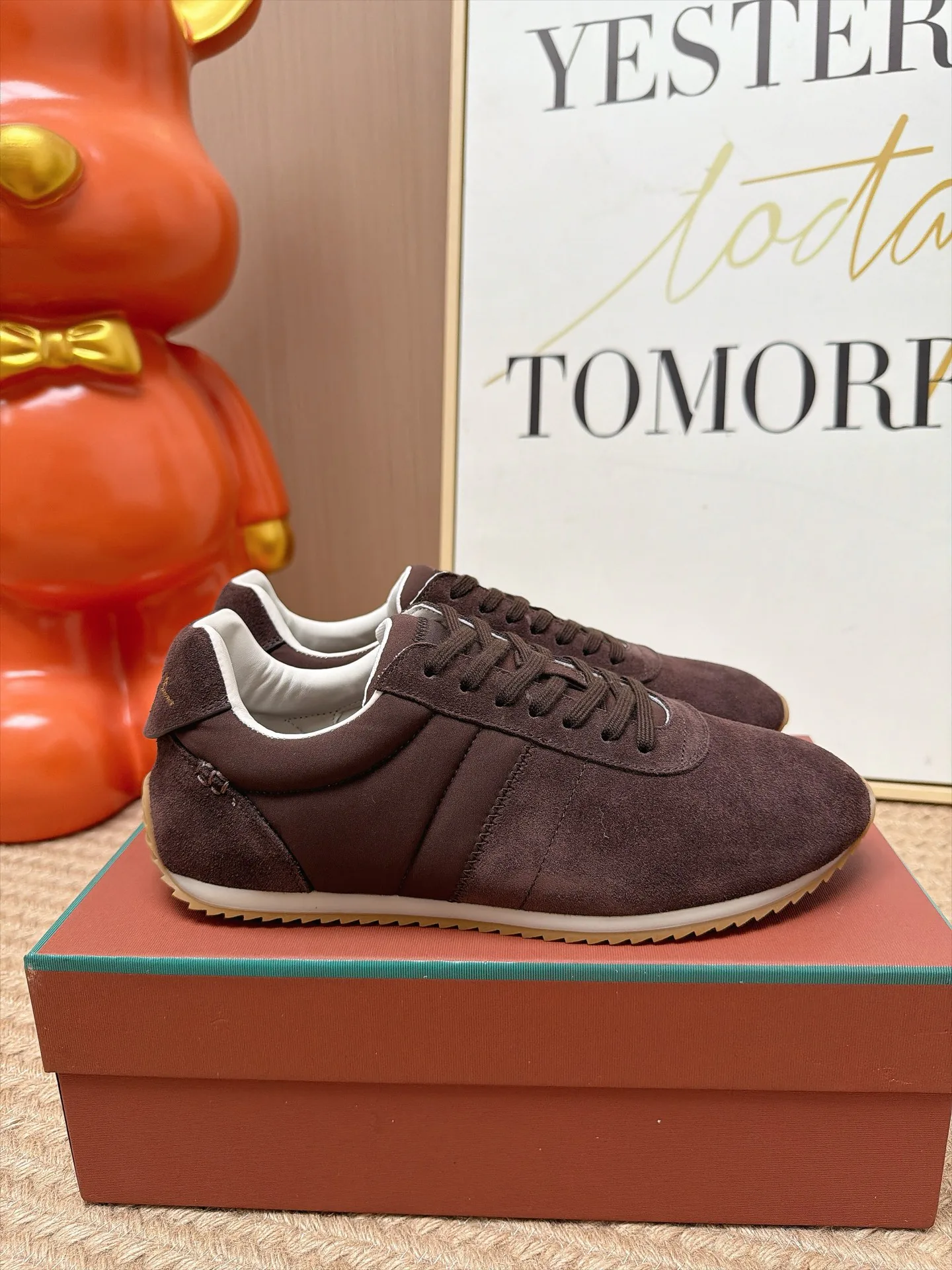Кроссовки Женские Loro Piana 18239749