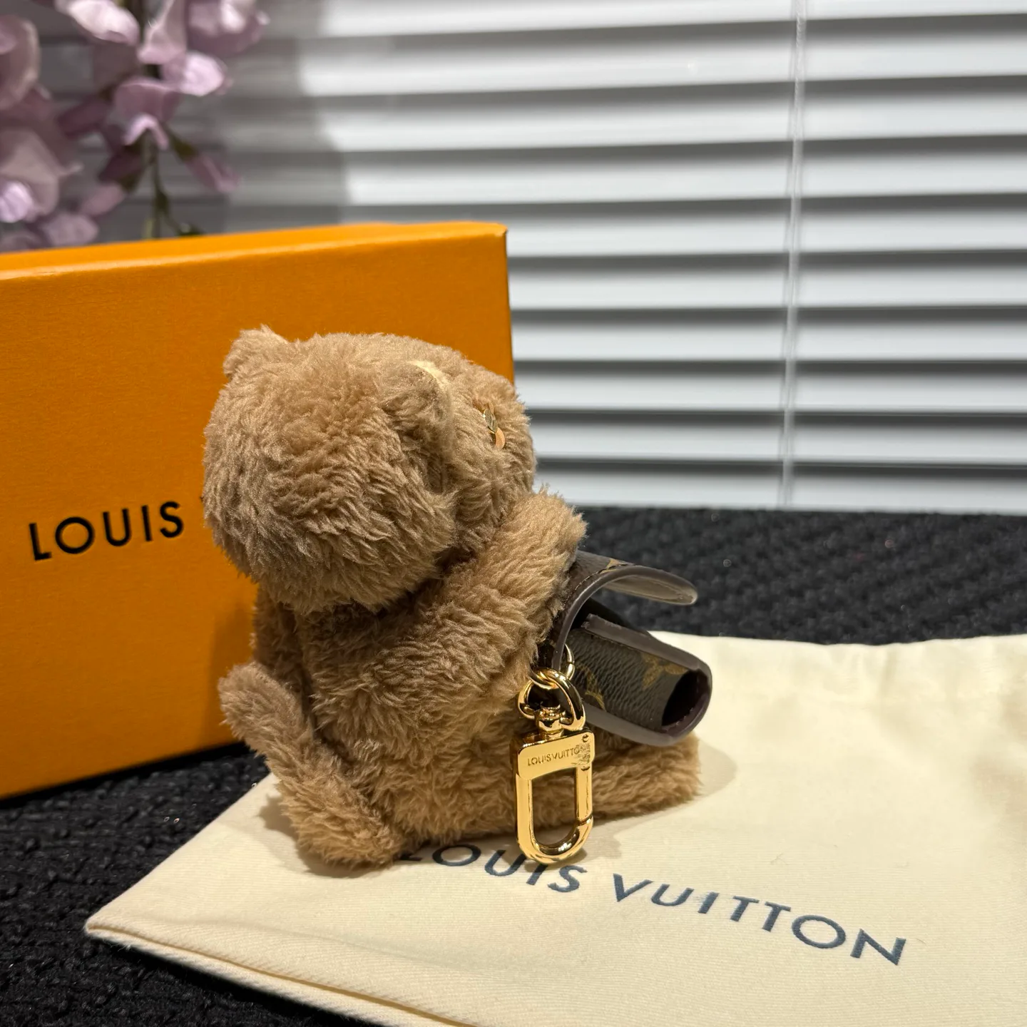 Ключницы Louis Vuitton 18325408