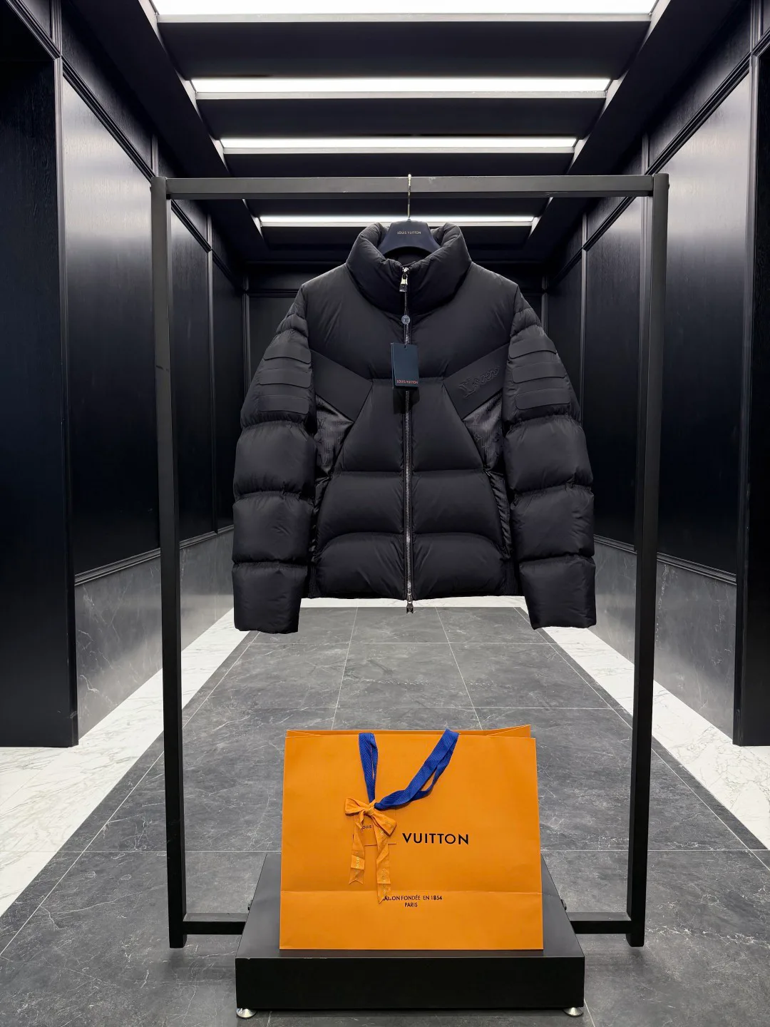 Куртки И Пуховики Мужские Louis Vuitton 17091326