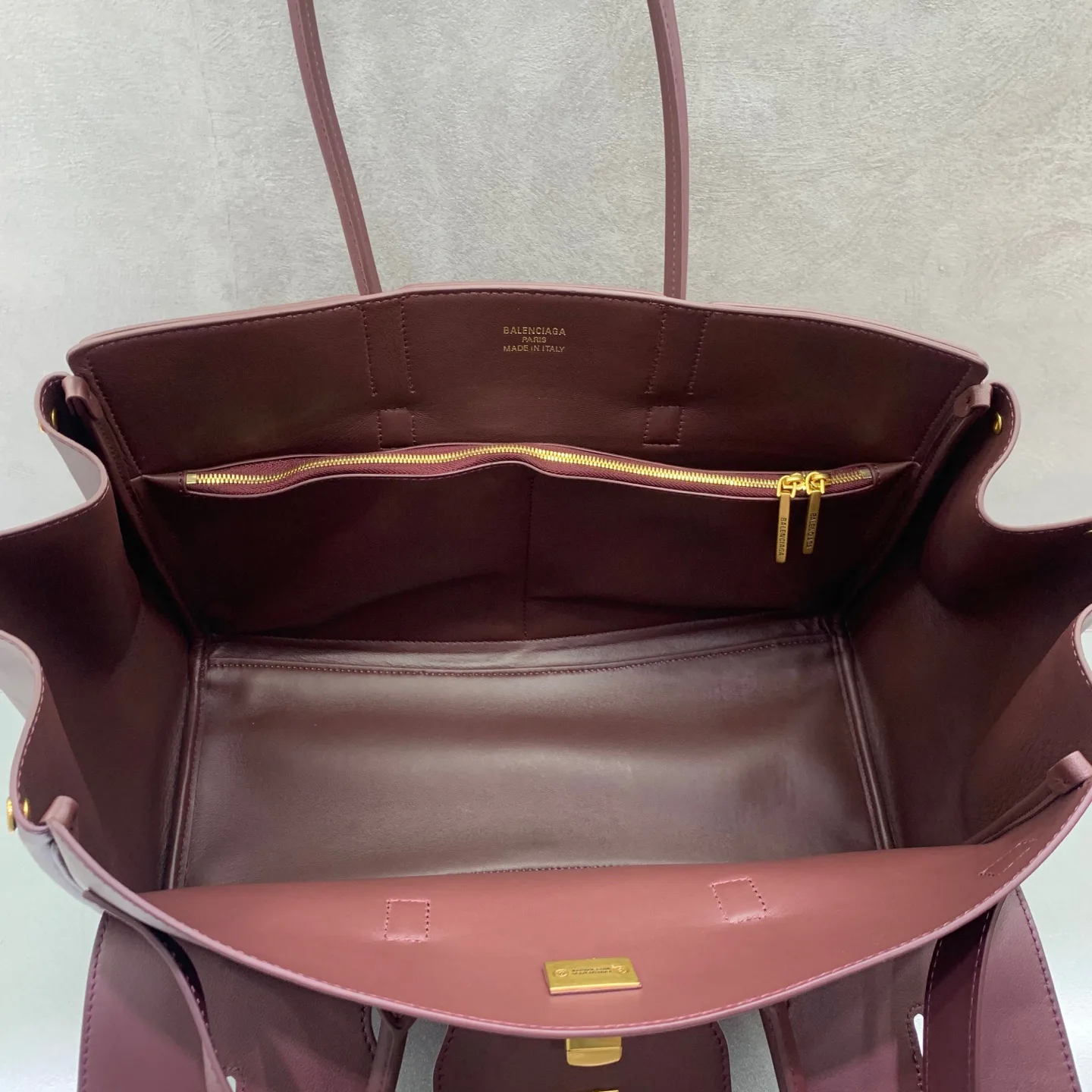 Классические Сумки Женские Balenciaga 11864240