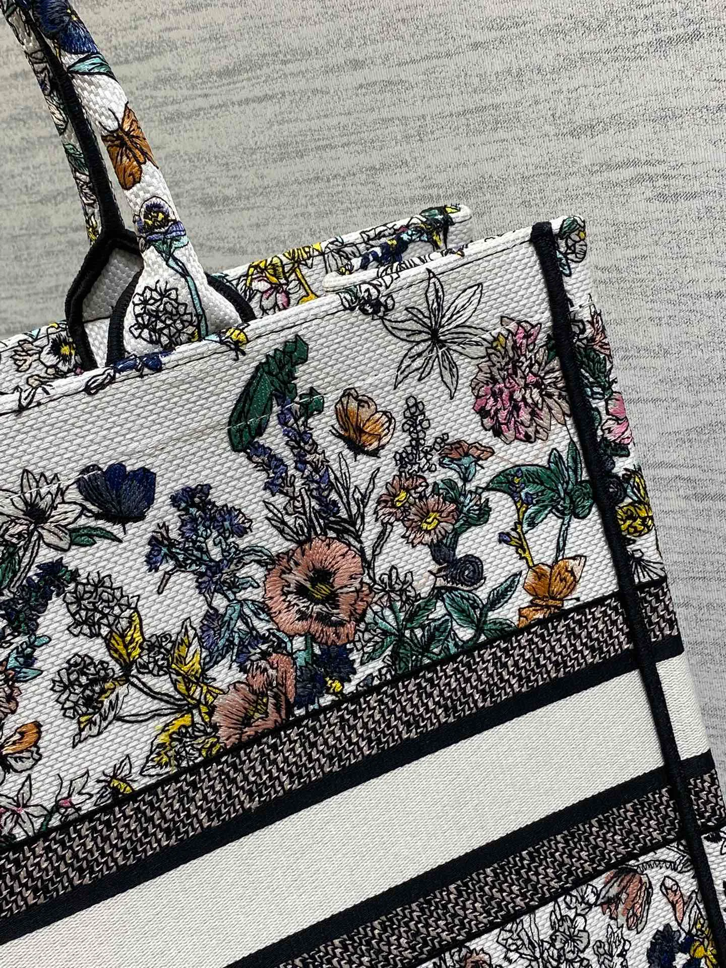 Классические Сумки Женские Christian Dior 11224096