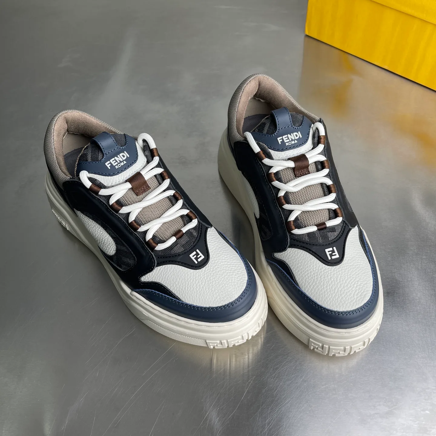 Кроссовки Мужские Fendi 9464407