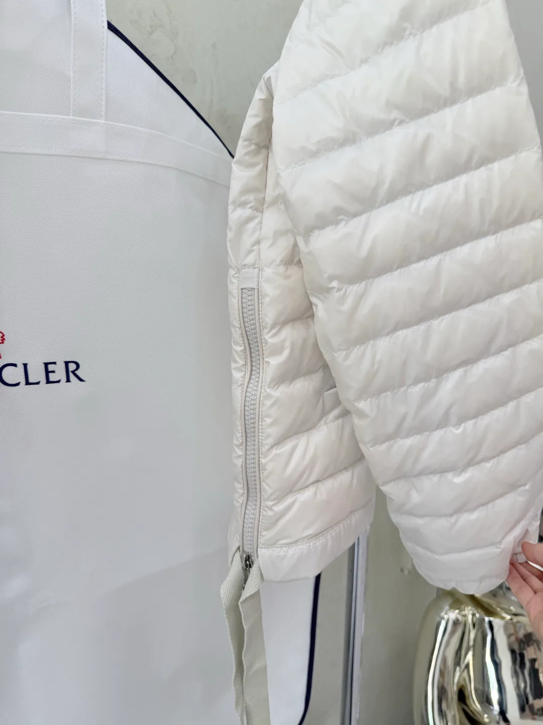 Куртки И Пуховики Женские Moncler 18052704