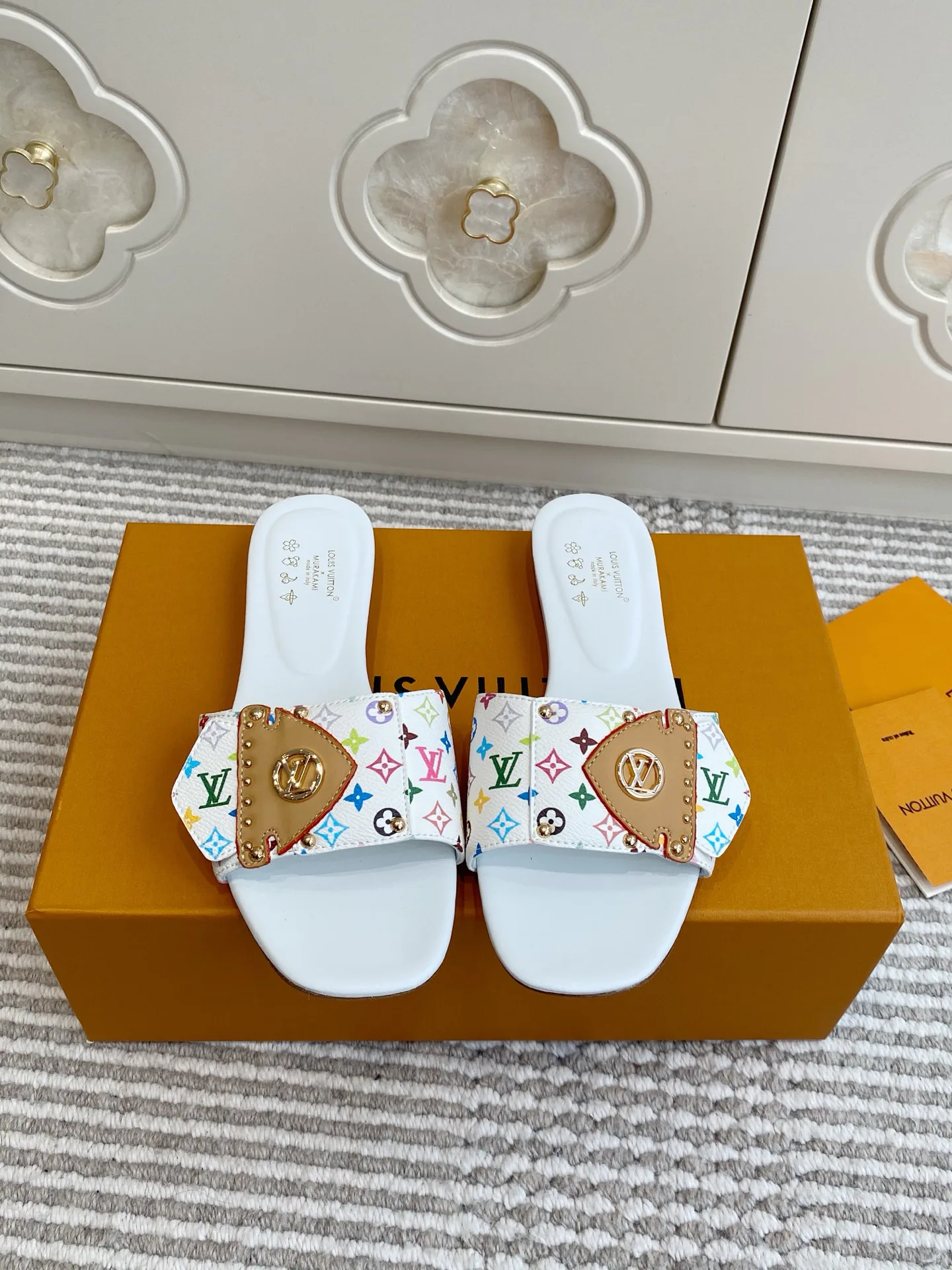 Шлепанцы Женские Louis Vuitton 12779835