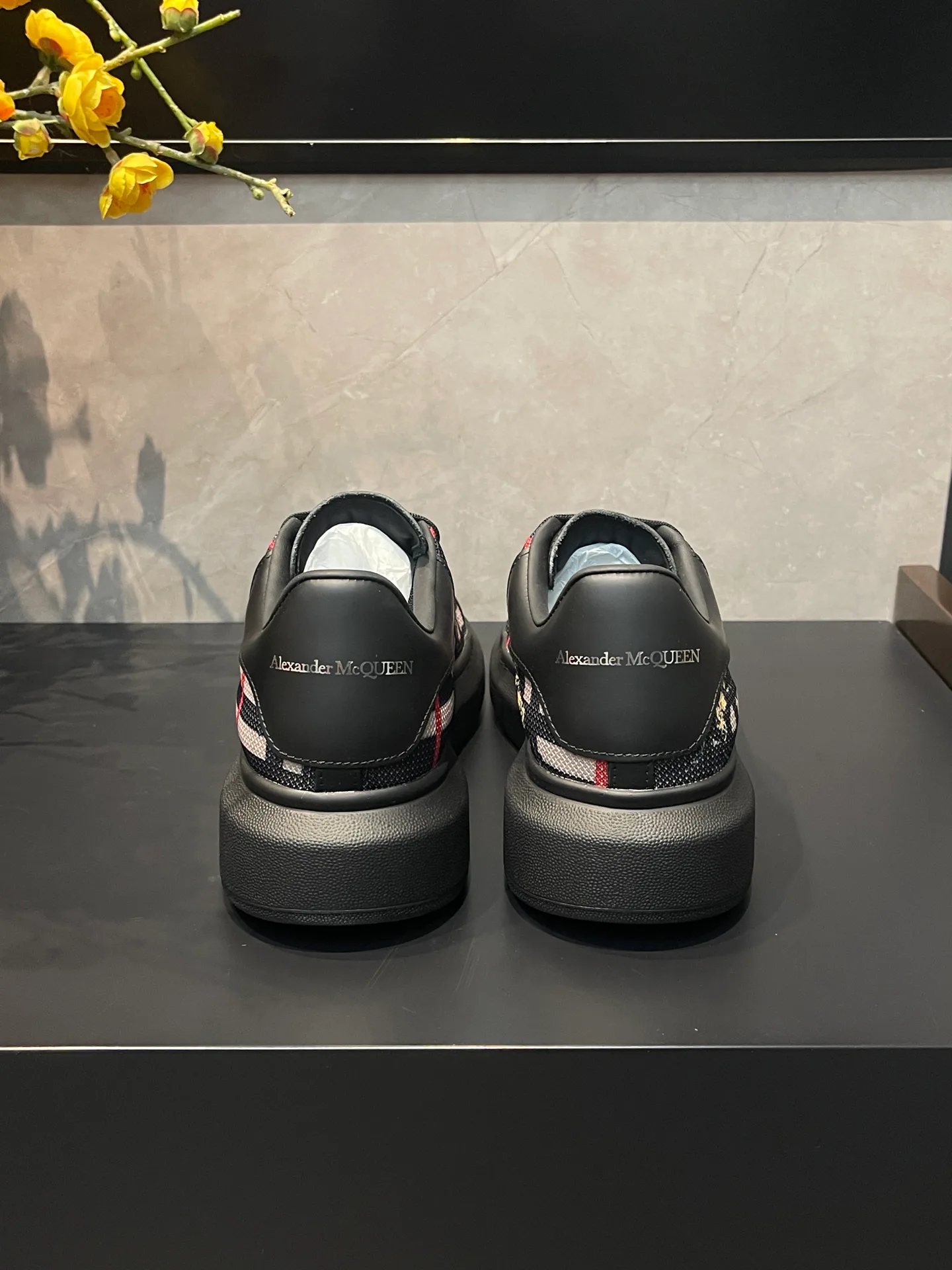 Кроссовки Женские Alexander Mcqueen 18465070