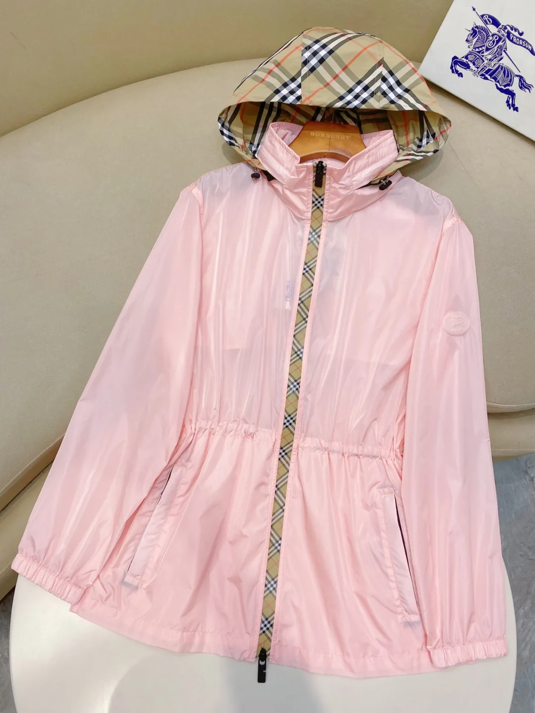Куртки И Пуховики Женские Burberry 16927091