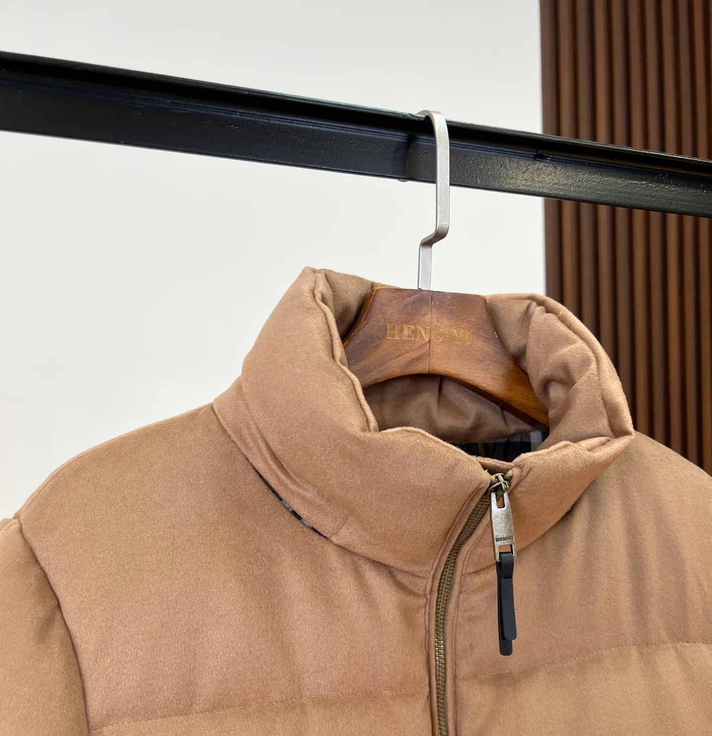 Куртки И Пуховики Женские Burberry 18183463