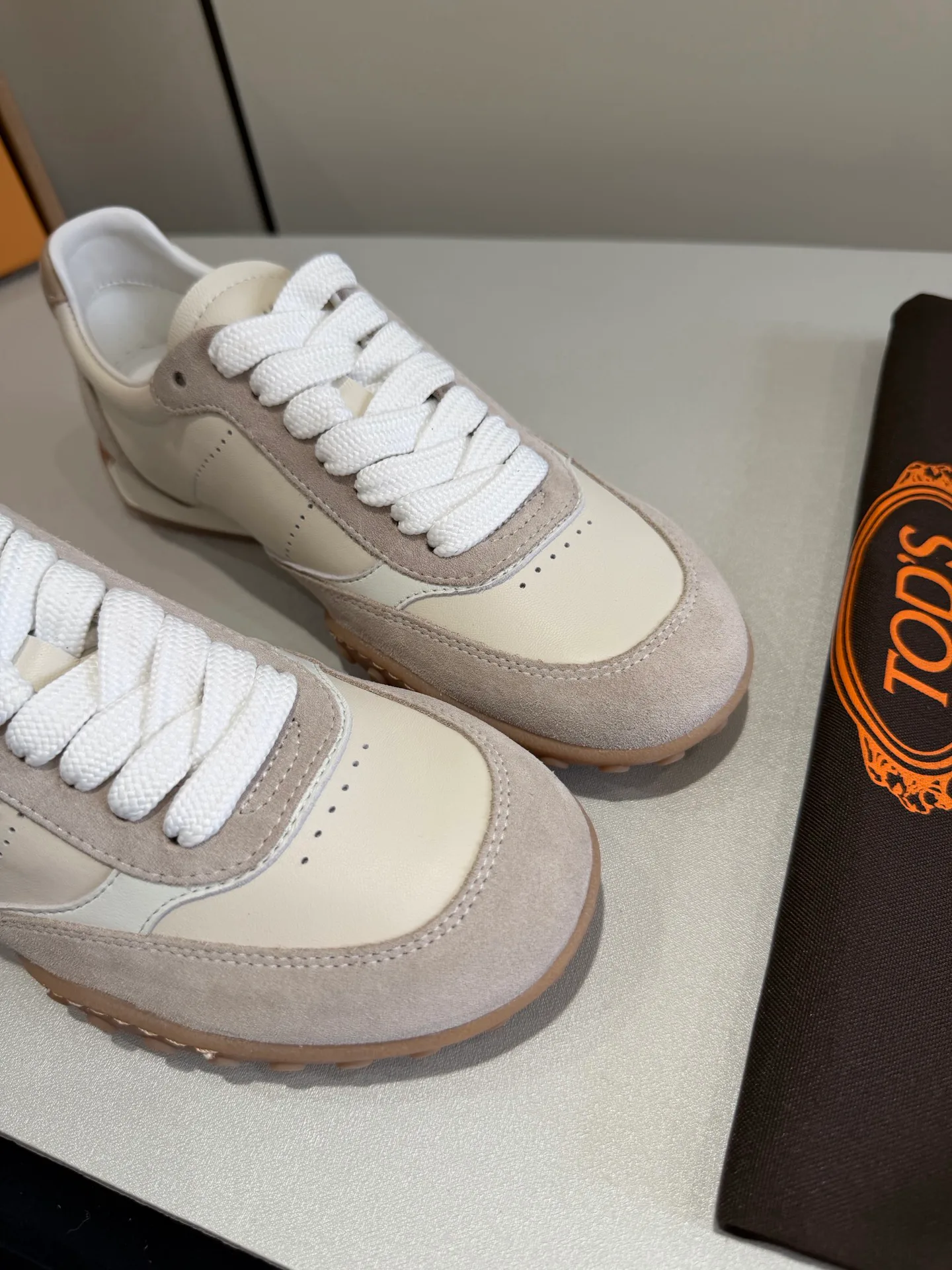 Кроссовки Женские Tod's 19231889