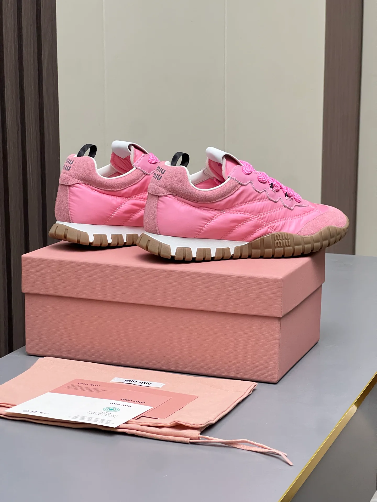 Кроссовки Женские Miu Miu 17968636