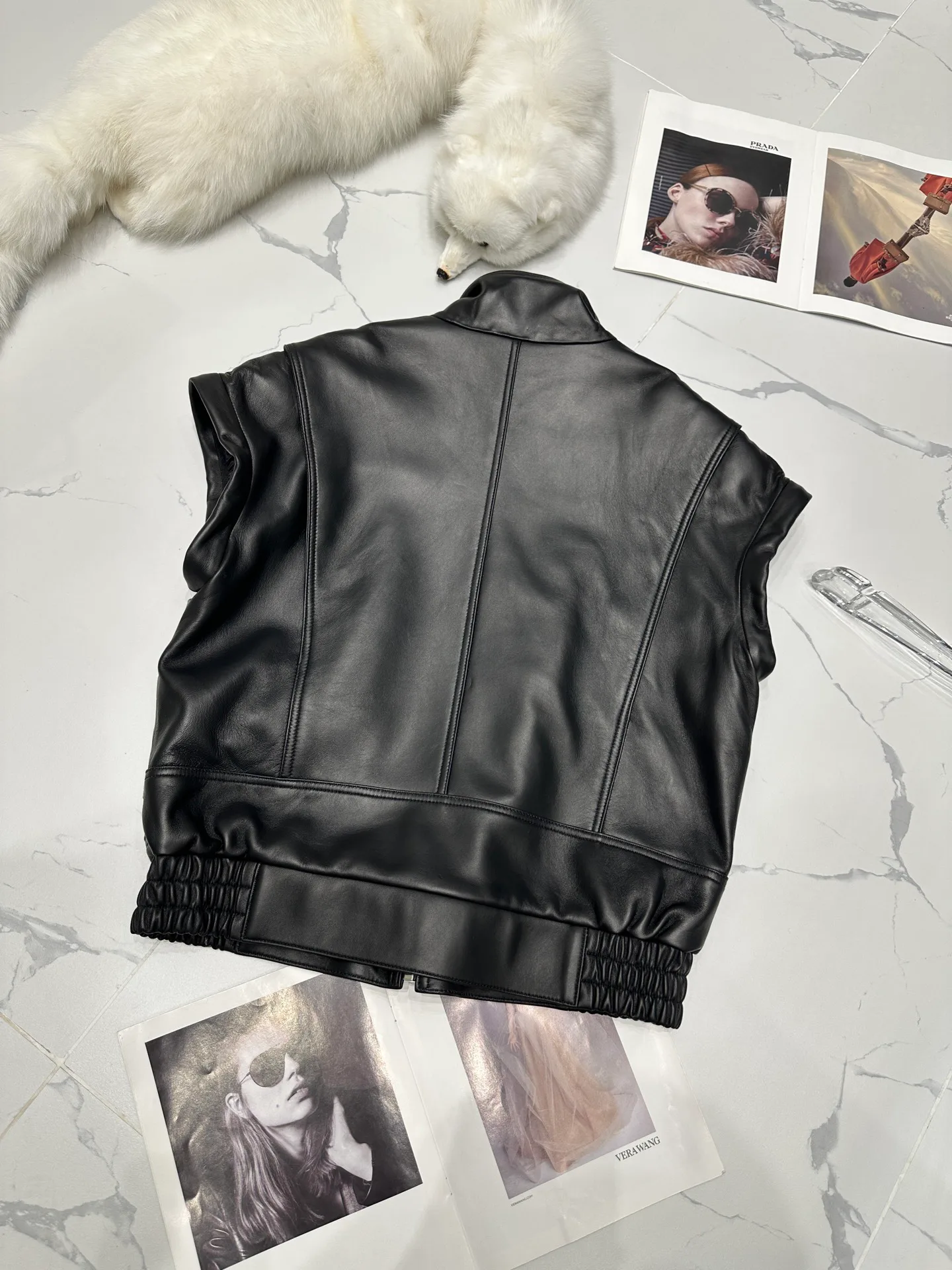 Кожаные Куртки И Дублёнки Женские Saint Laurent 11598147