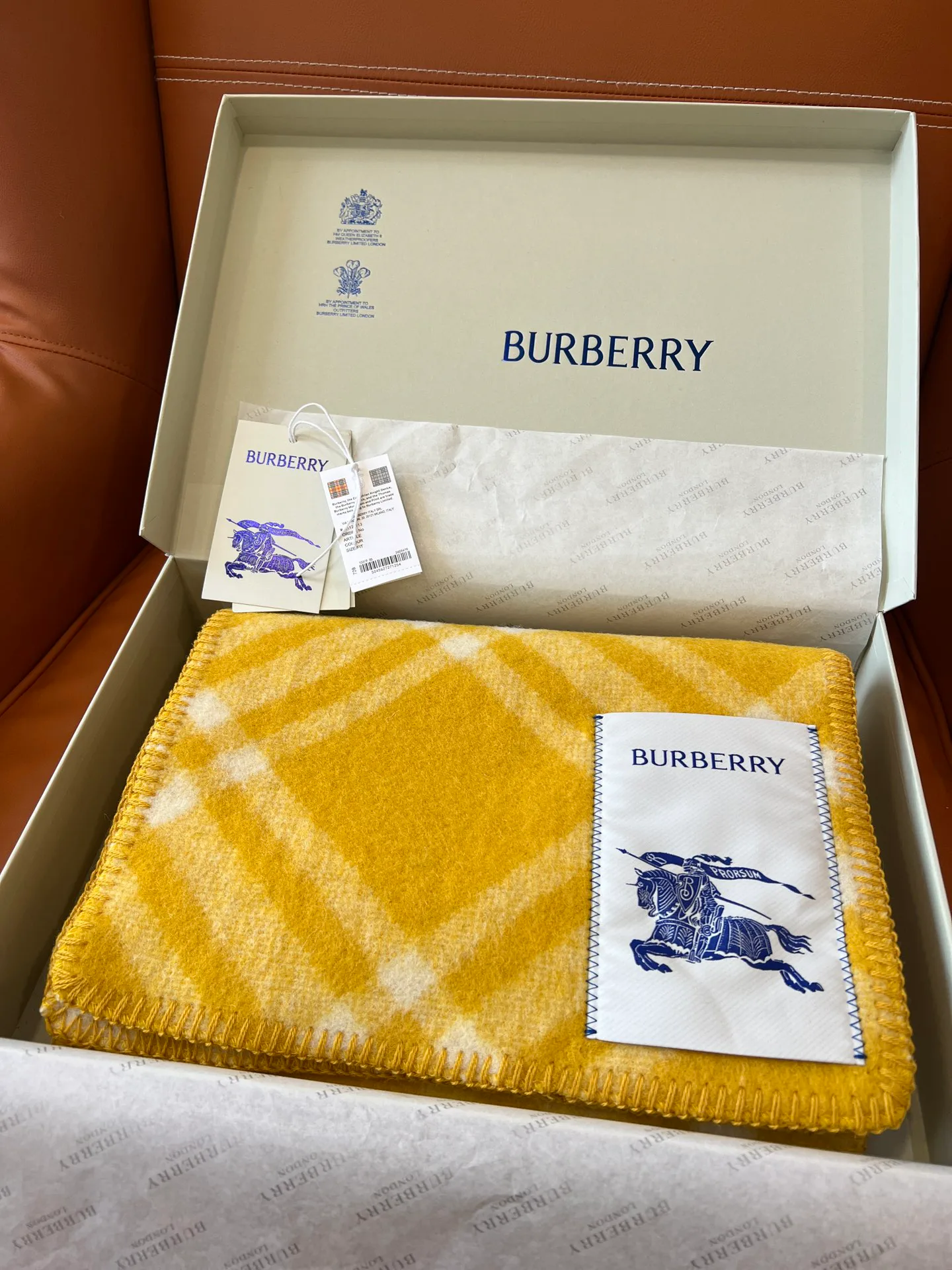 Шарфы Burberry 4518646