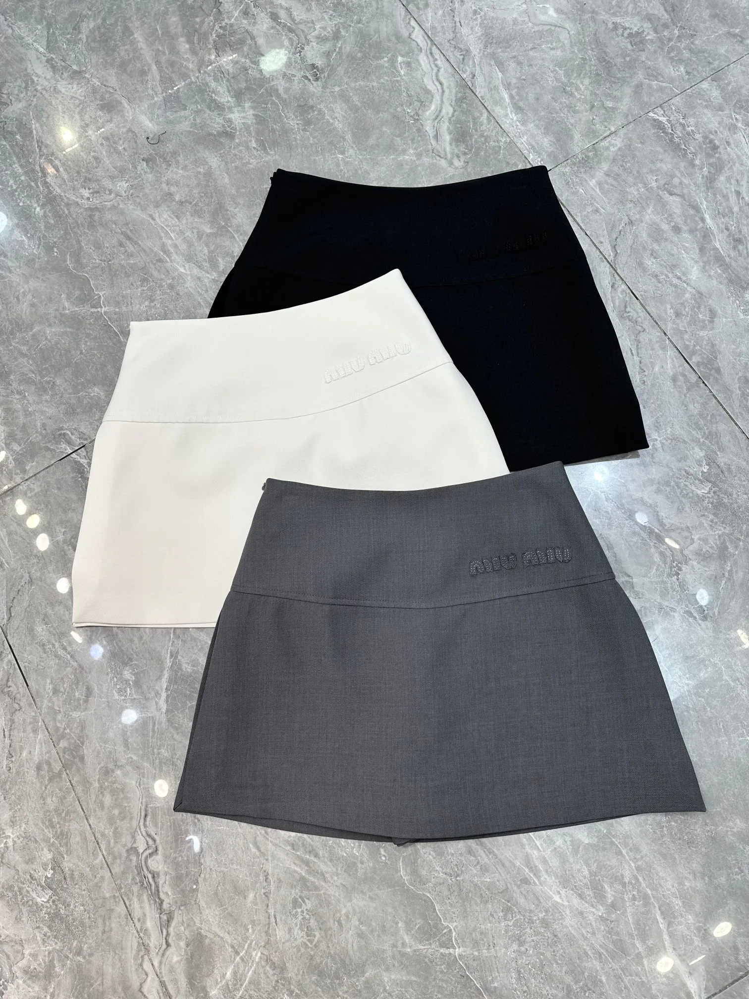 Юбки Женские Miu Miu 25200