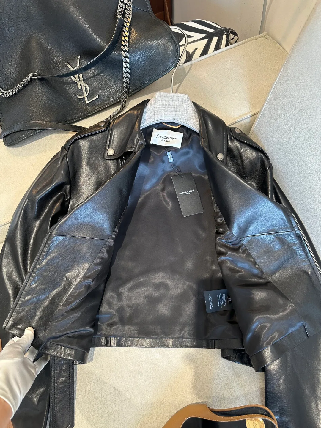 Кожаные Куртки И Дублёнки Женские Saint Laurent 18563050