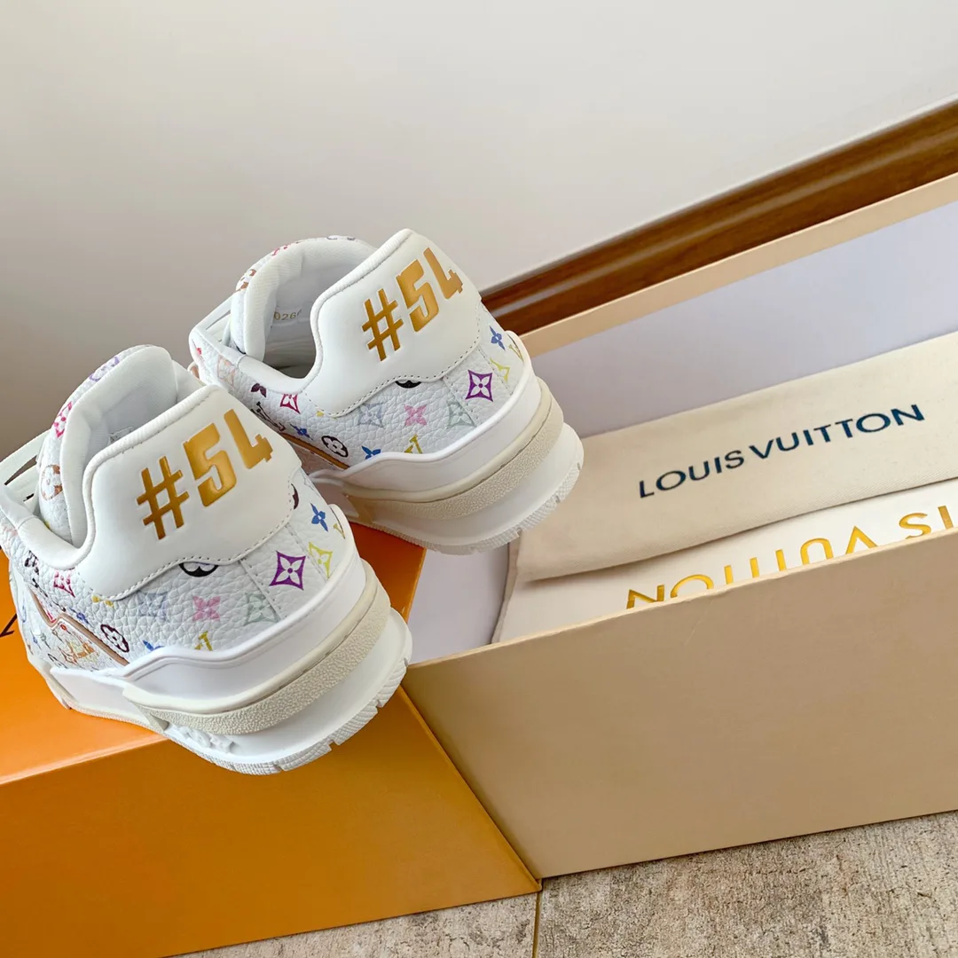 Кроссовки Женские Louis Vuitton 10234385
