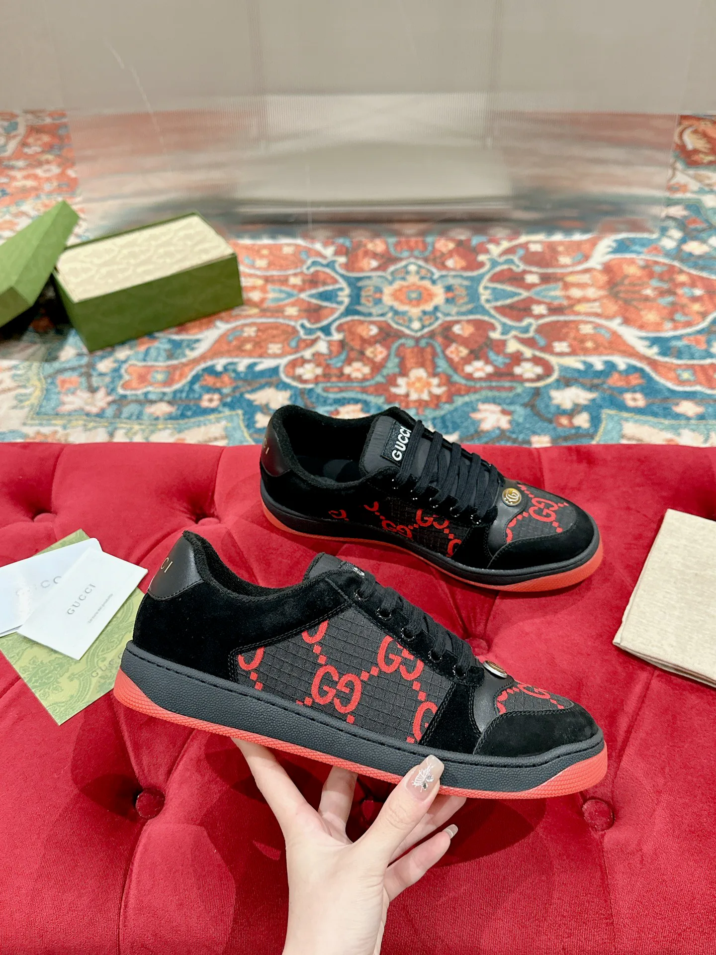 Кроссовки Женские Gucci 17956685