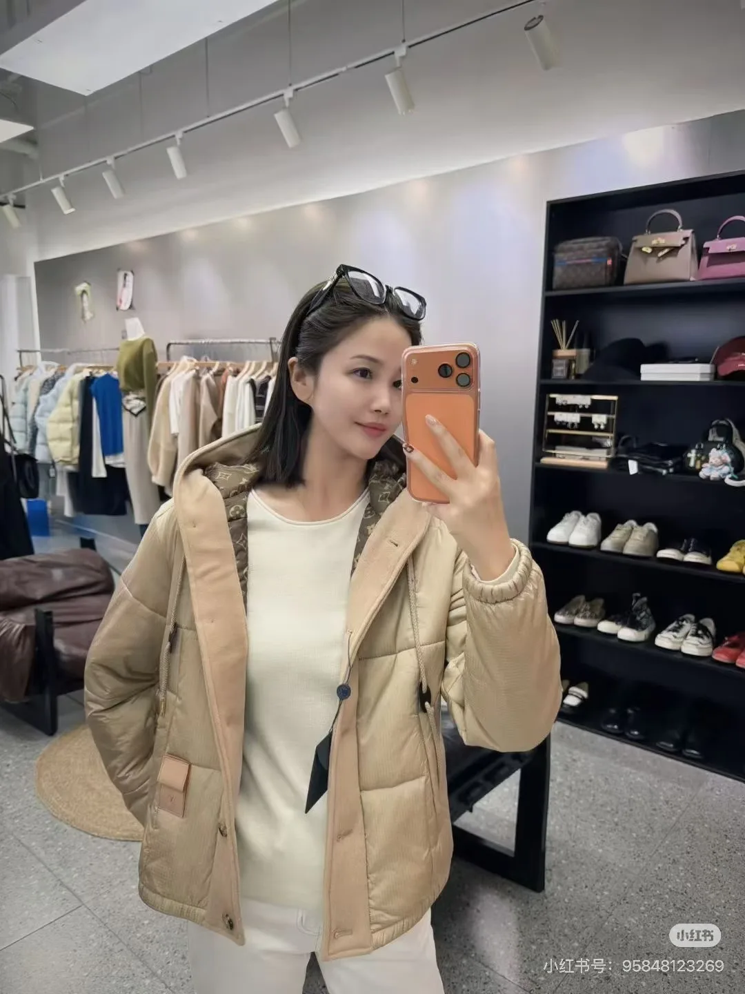 Куртки И Пуховики Женские Louis Vuitton 17959958