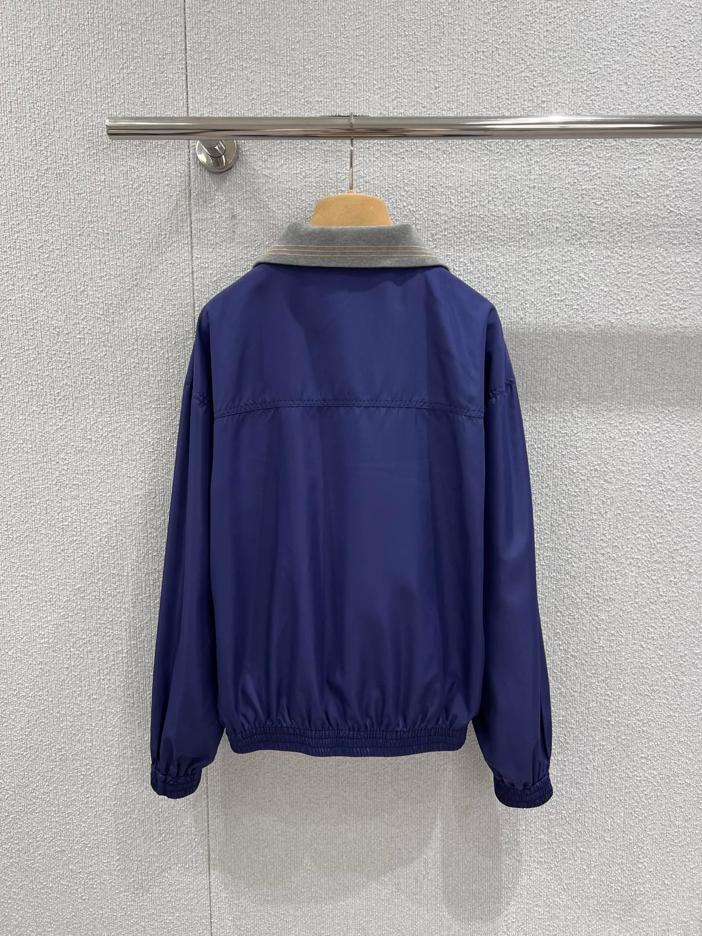 Куртки И Пуховики Женские Miu Miu 5414328