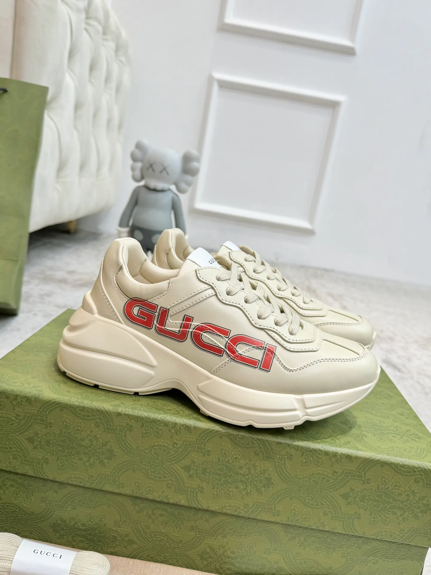 Кроссовки Женские Gucci 375858