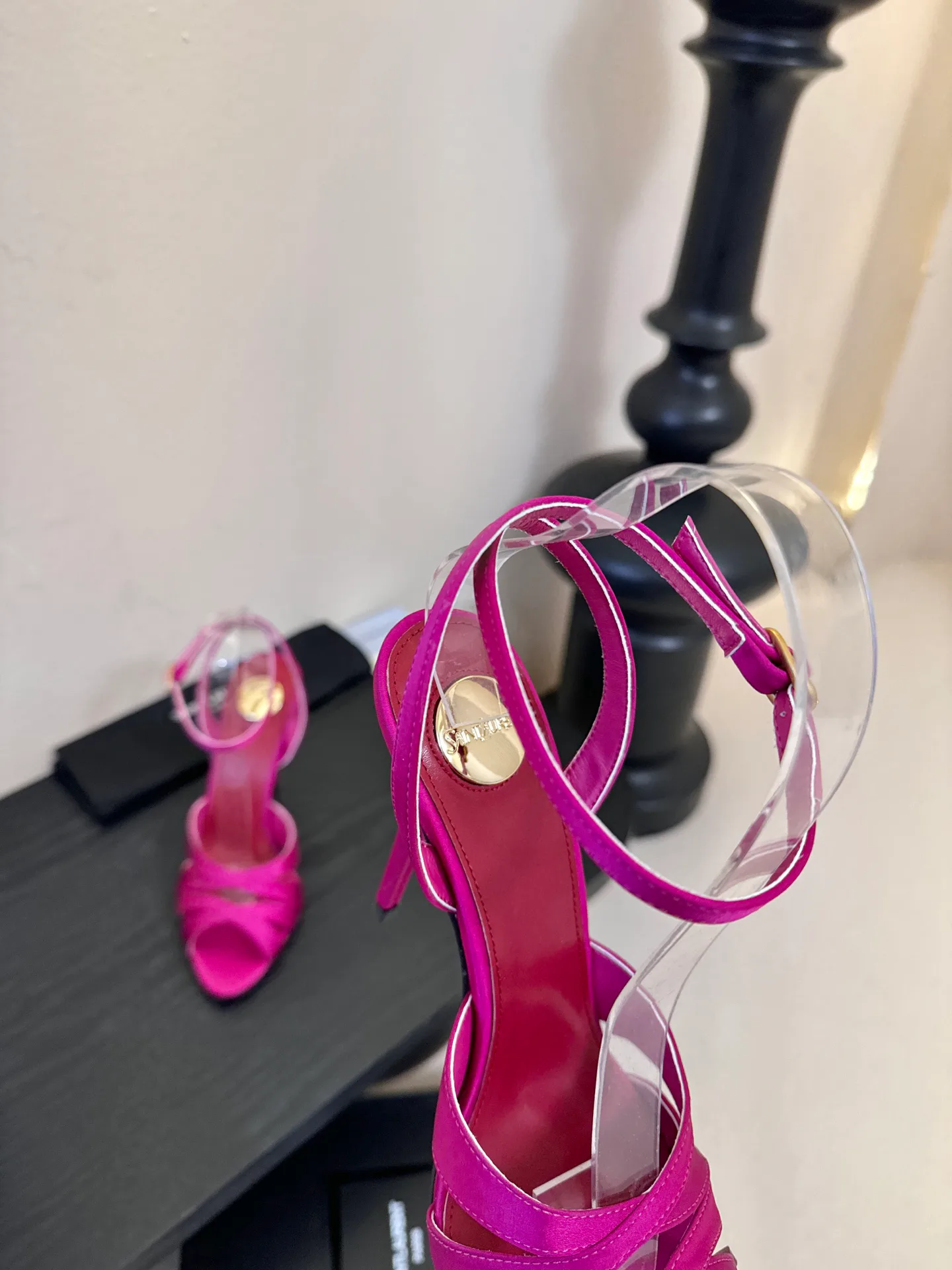 Босоножки Женские Saint Laurent 1893883