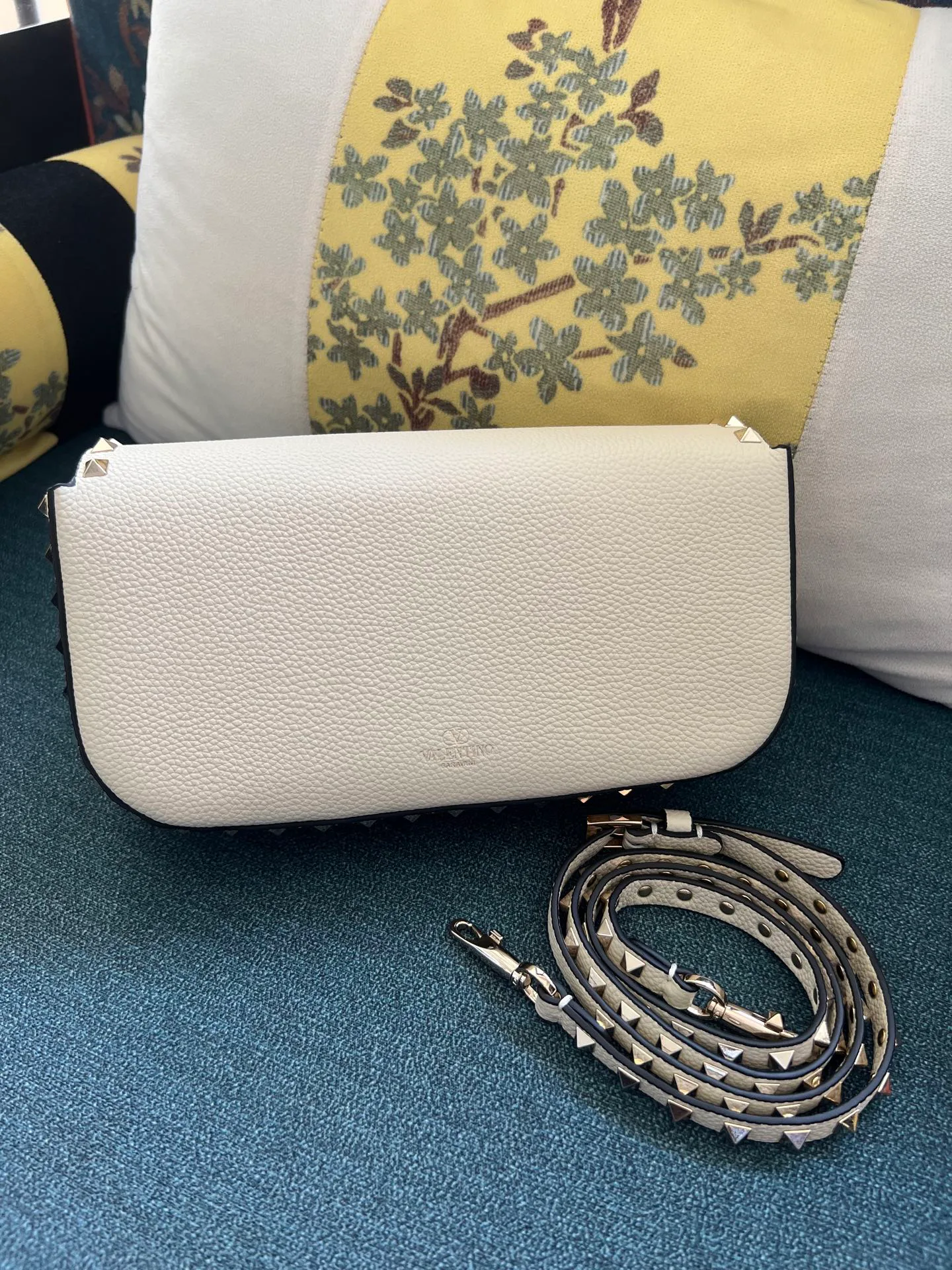 Сумки На Ремне Женские Valentino 8728874