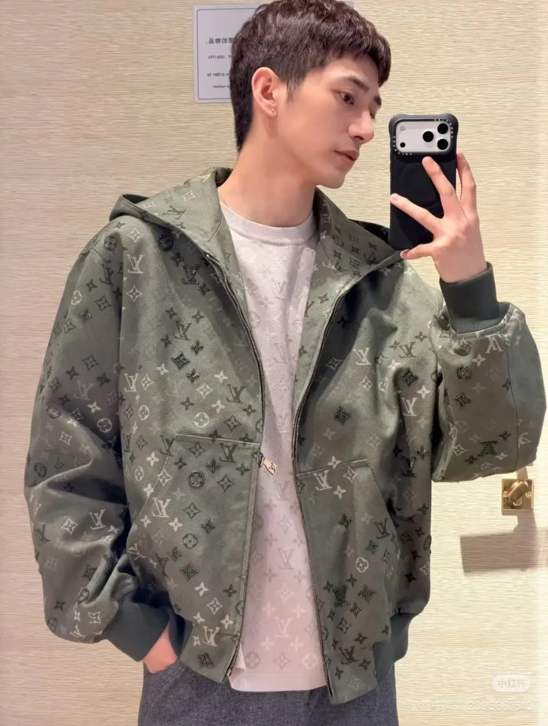 Куртки И Пуховики Мужские Louis Vuitton 1270669