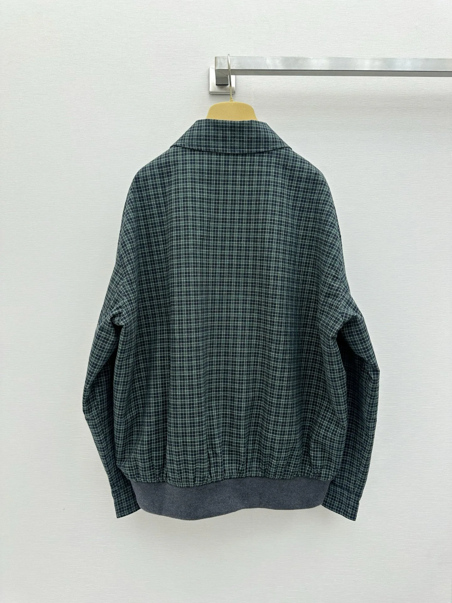 Куртки И Пуховики Женские Miu Miu 18418327