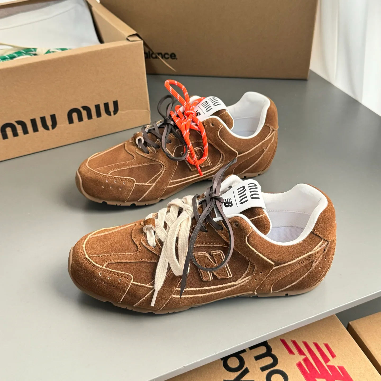 Кроссовки Женские Miu Miu 12629852