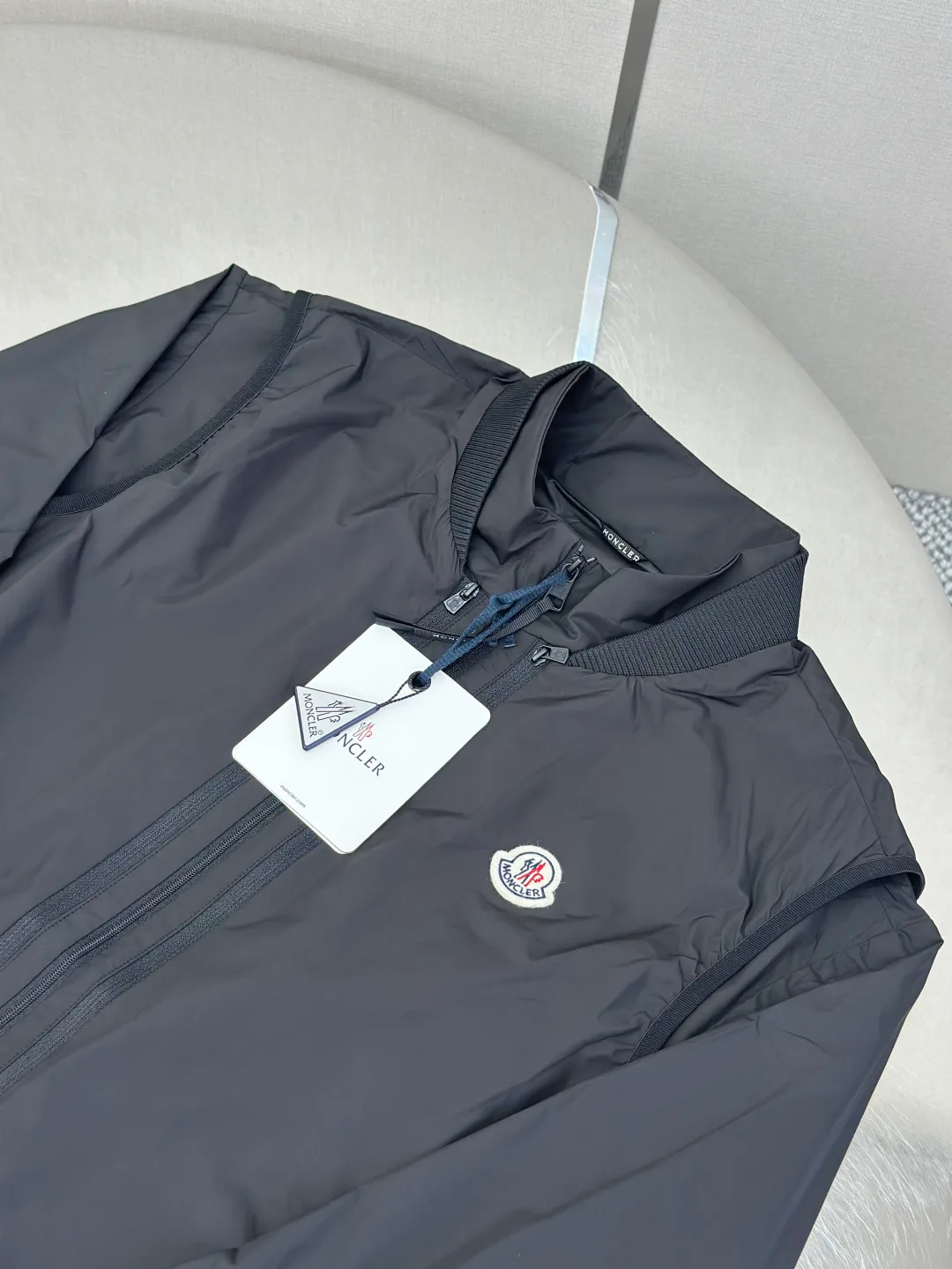 Куртки И Пуховики Мужские Moncler 17468332