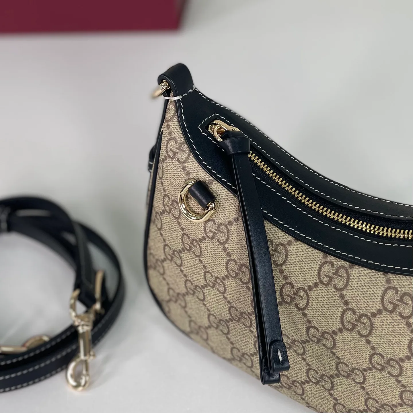 Сумки На Ремне Женские Gucci 18210747