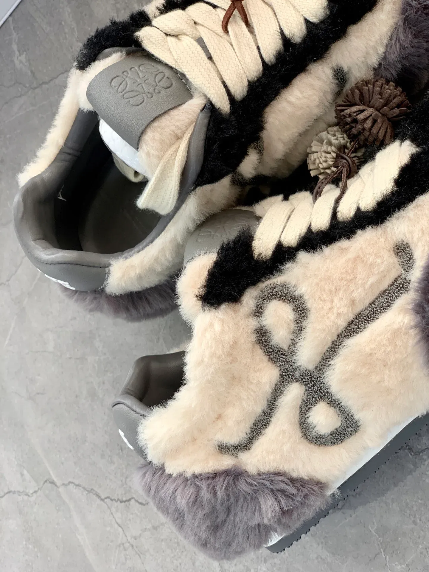 Кроссовки Женские Loewe 554124