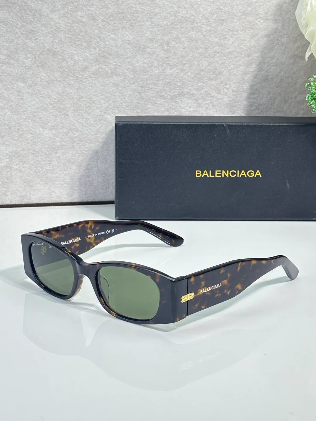 Очки Balenciaga 18059731