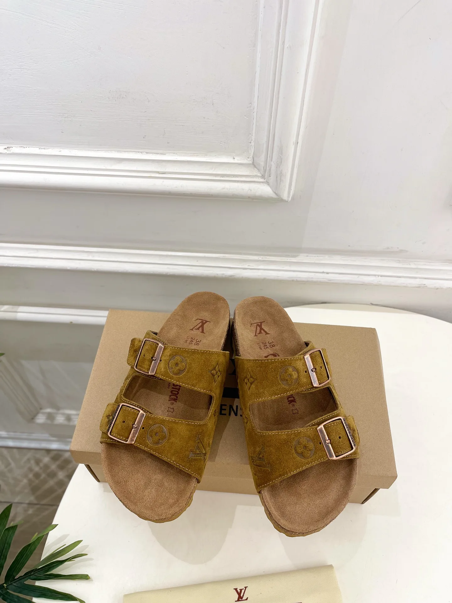 Сандалии Женские Louis Vuitton 11539496